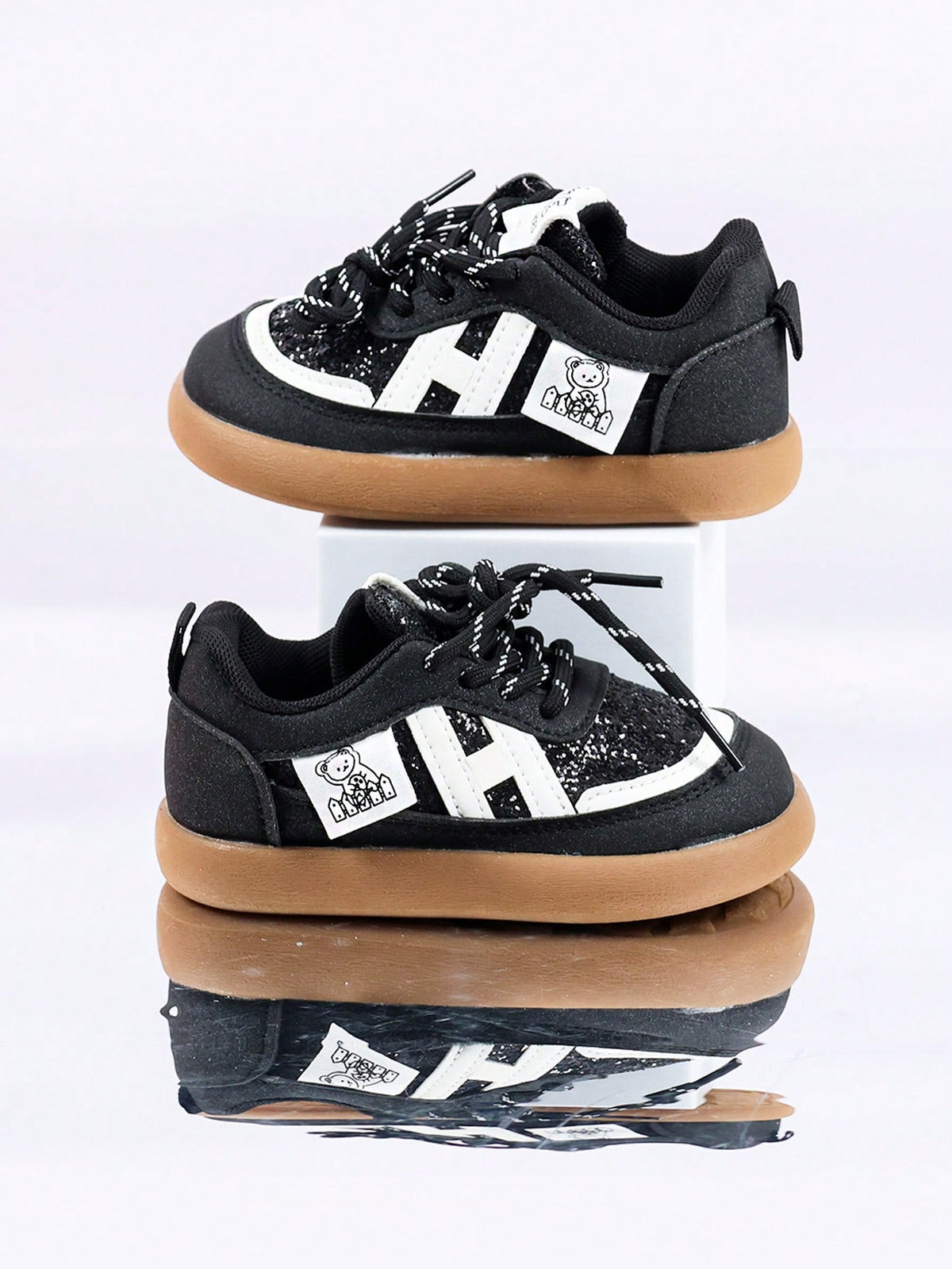 1 Pair Baby Sports Shoes, Spring/Autumn Fashion New White Sneakers, Soft Sole Anti-Slip Boys Casual Board Shoes, Breathable Infant Shoes, Soft Upper Breathable Sports Shoes, Suitable For Boys And Girl