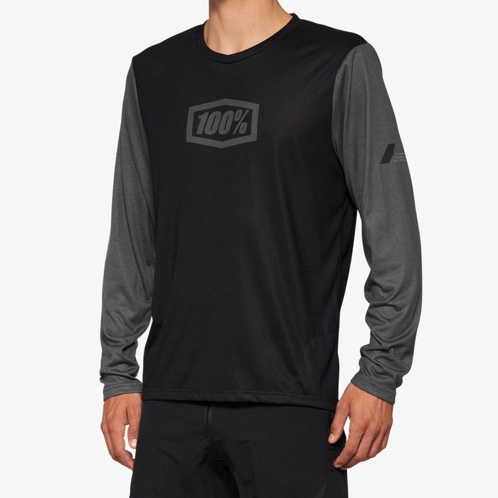 LONG SLEEVE BLACK / S