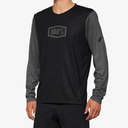 LONG SLEEVE BLACK / S