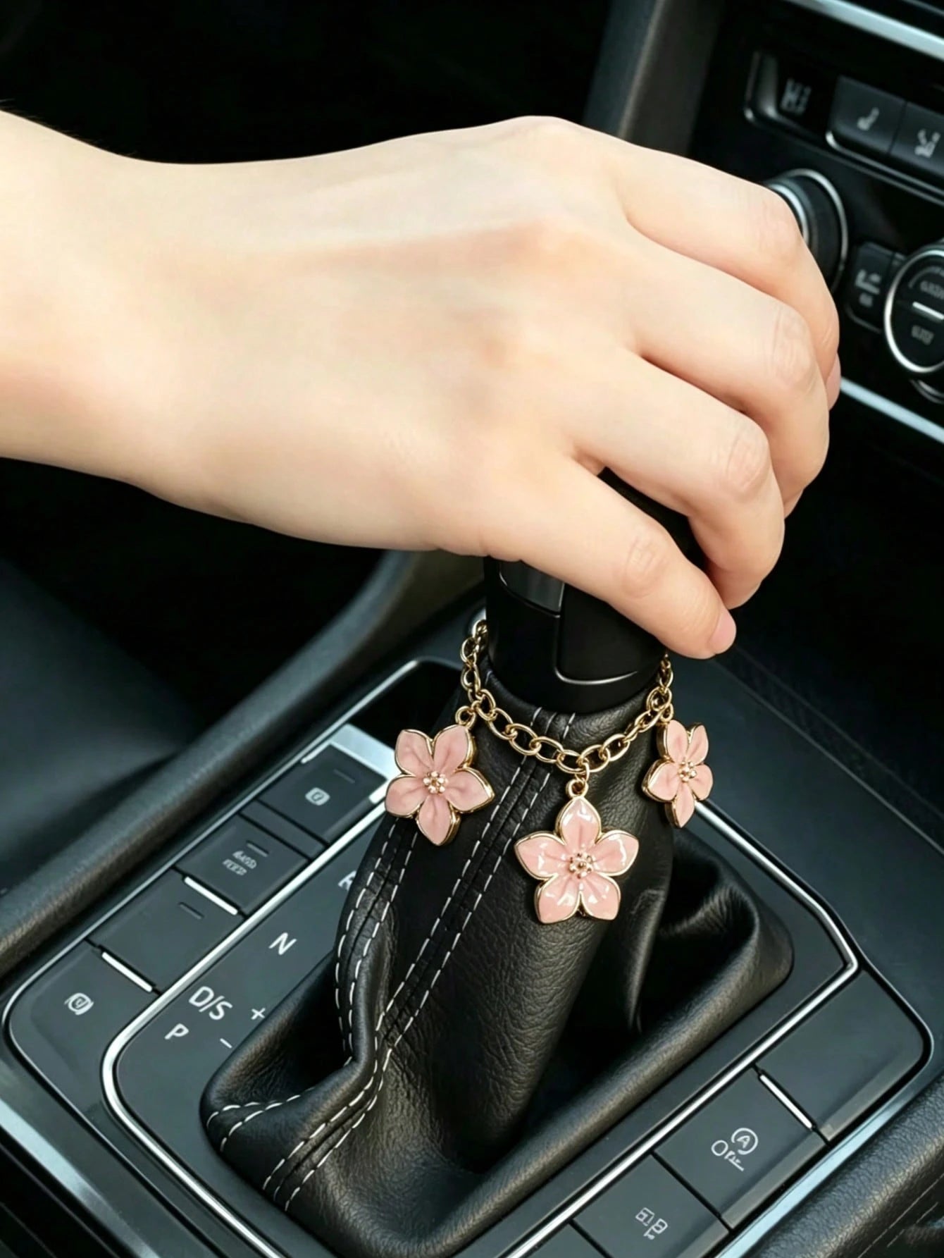1pc Alloy Cherry Blossom Gold Chain Car Gear Shift Decoration, Car Hanging Ornament