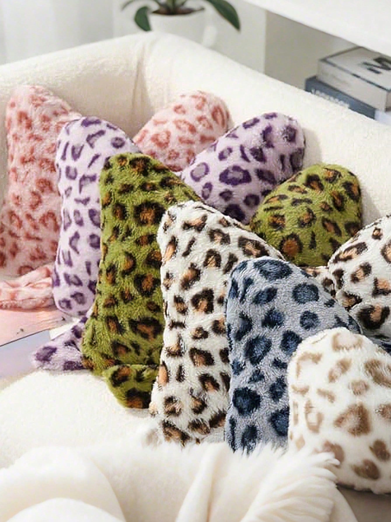1pc Bowknot Decorative Cute Cushion, Suitable For Bed Sofa, Soft Plush Pillow Gift, Suitable For Sofa Bedroom Living Room Home Decor, Room Decor, Cushion Cover, Bedroom Room Decor, Outdoor Pillows, Th
