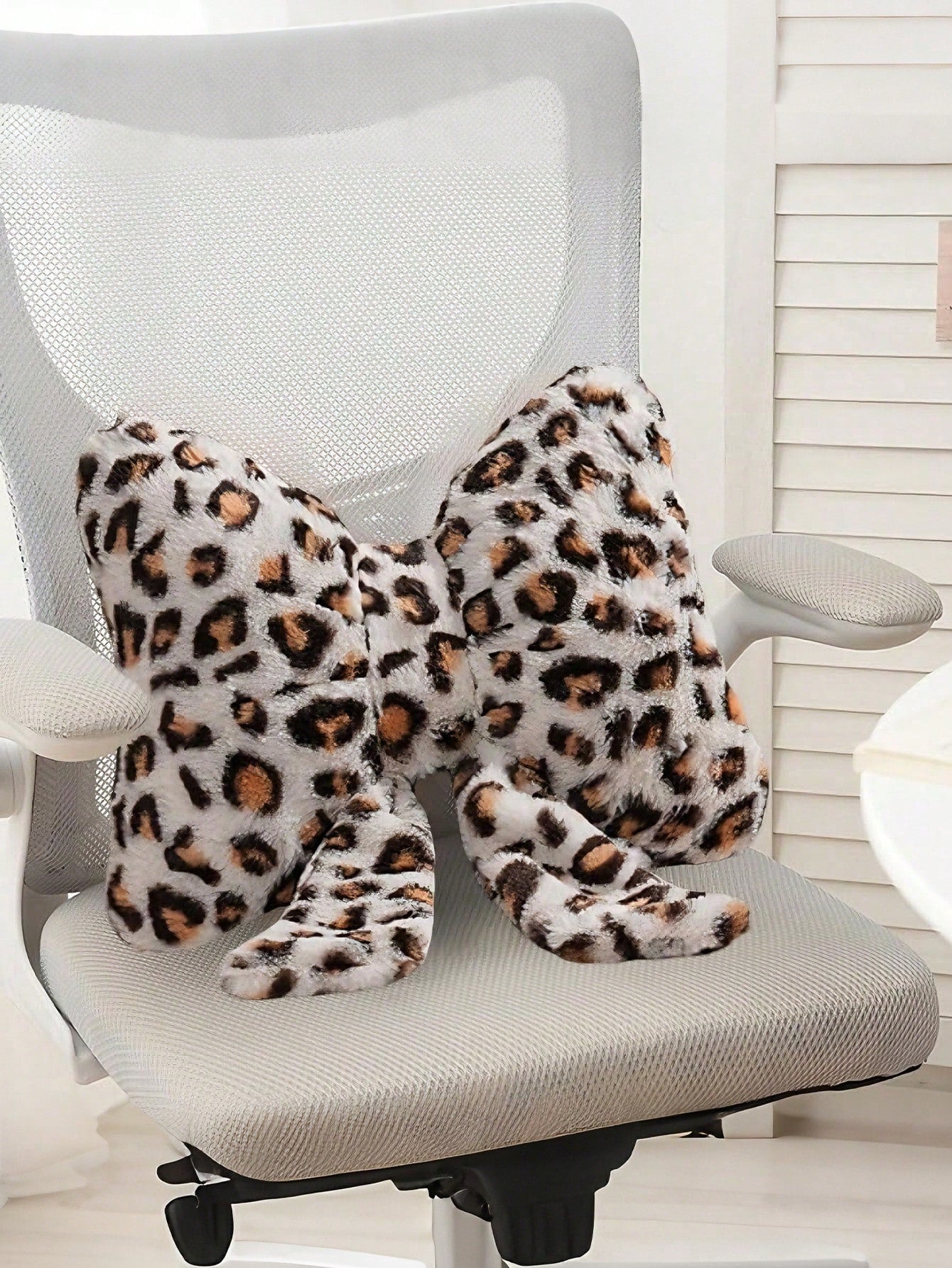 1pc Bowknot Decorative Cute Cushion, Suitable For Bed Sofa, Soft Plush Pillow Gift, Suitable For Sofa Bedroom Living Room Home Decor, Room Decor, Cushion Cover, Bedroom Room Decor, Outdoor Pillows, Th