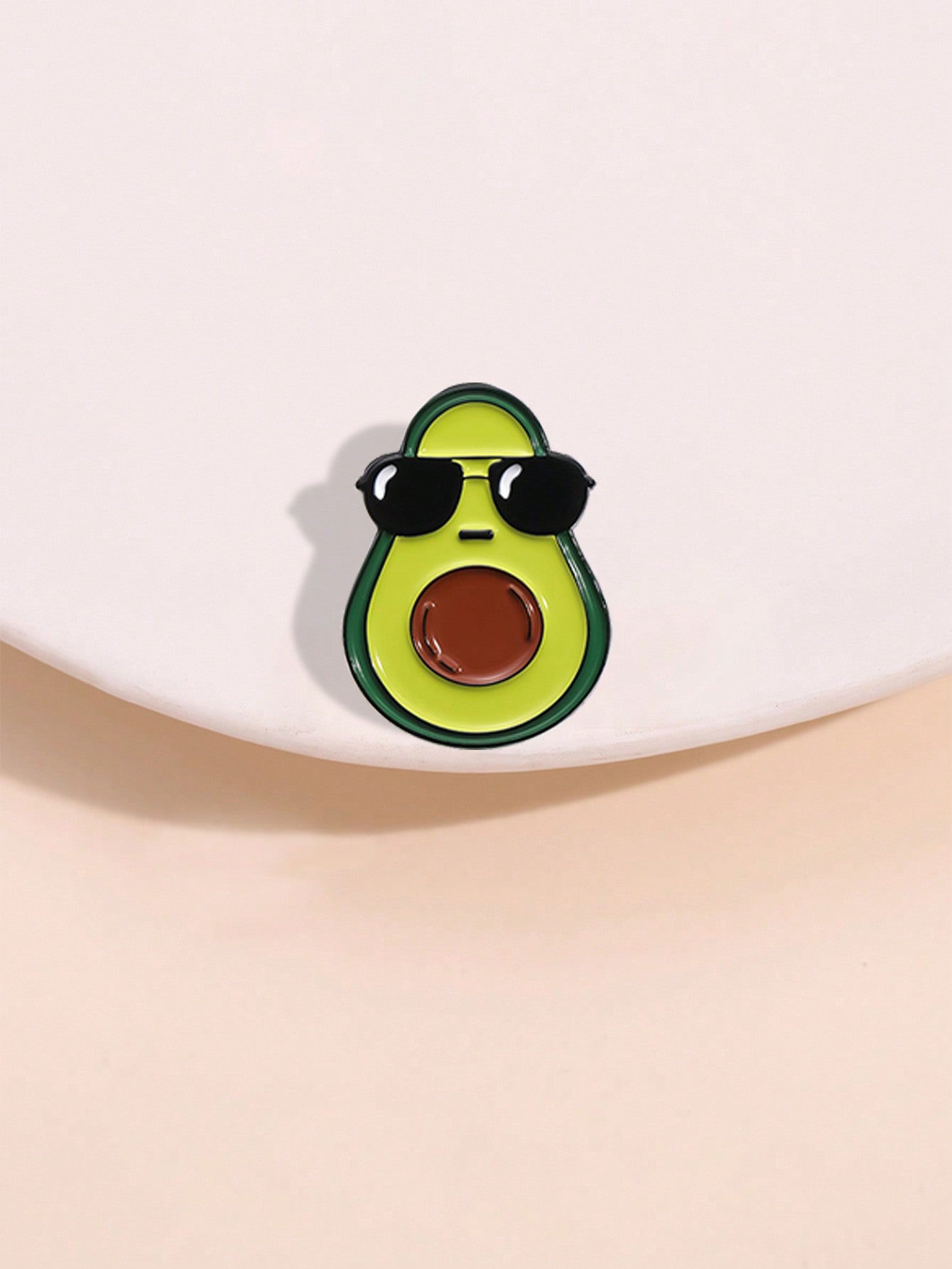 1pc Cartoon Fruit Avocado Metal Brooch, Cute Pin Badge For Friends, Suitable For Men And Women Daily Wearing