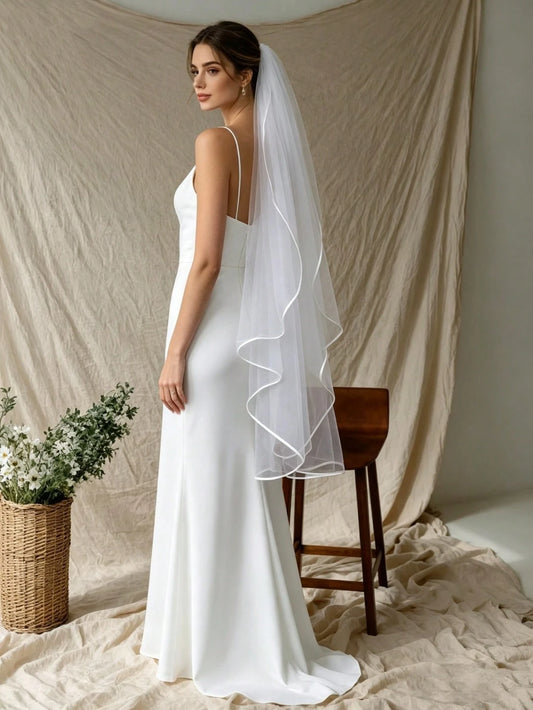 1pc Minimalist Satin Trim Bridal Veil, Wedding Dress Accessory With Hair Comb, Suitable For Church Wedding