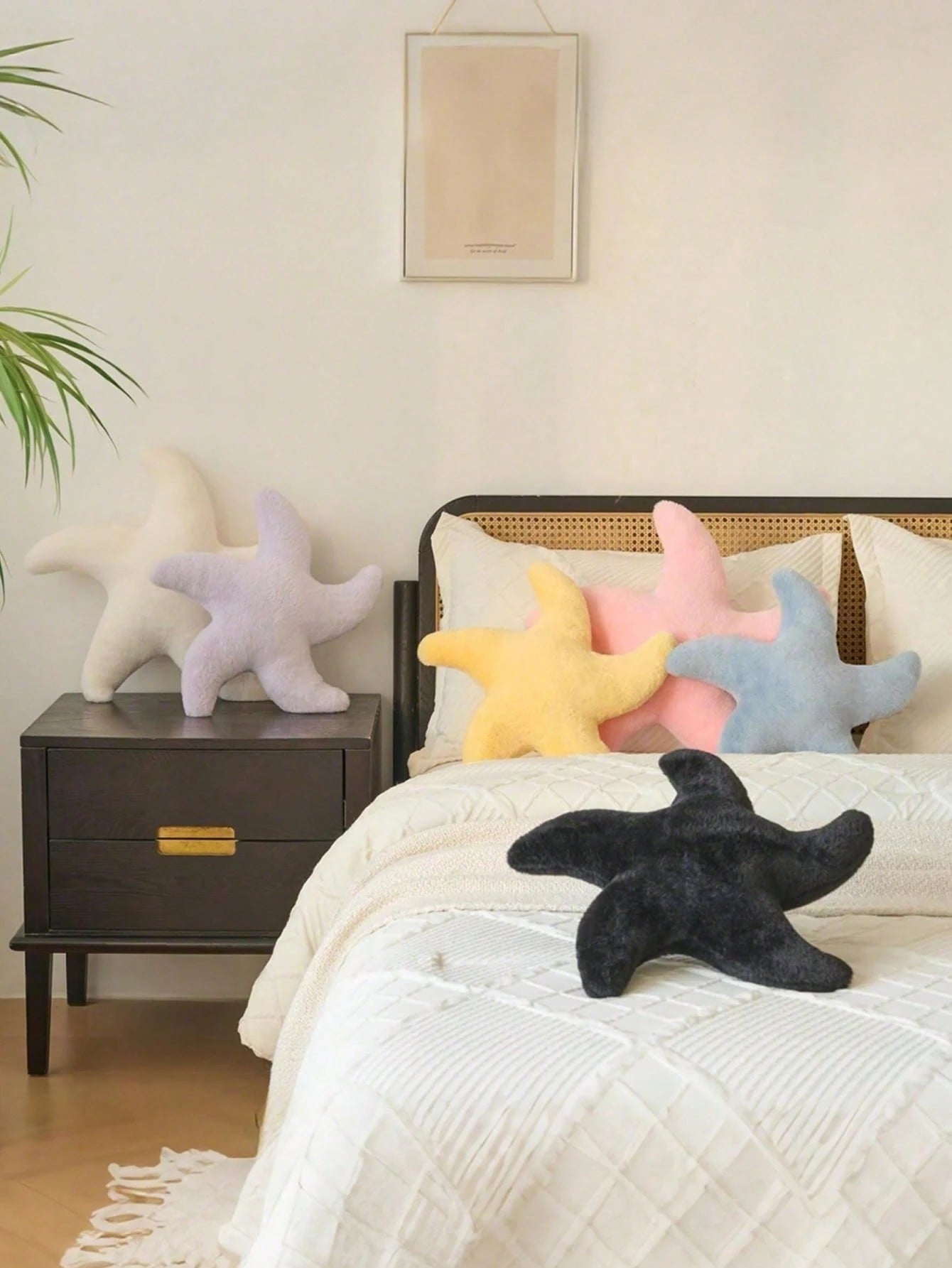 1pc Starfish Plush Pillow, Cute Decorative Cushion Suitable For Sofa, Bed, Aesthetic Room Decor Accessory, Soft Faux Fur, Suitable For Bedroom, Living Room, Party Gift, Outdoor Garden Cushion, Summer