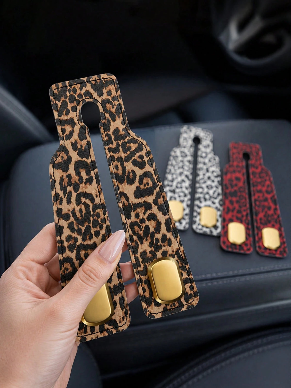 2pcs Leopard Print Car Seat Hooks With Gold Alloy Hooks, PU Leather Back Seat Storage Hooks, Suitable For Handbags And Phones, Universal Car Interior Accessories, Front And Back Seat Compatible, Car S