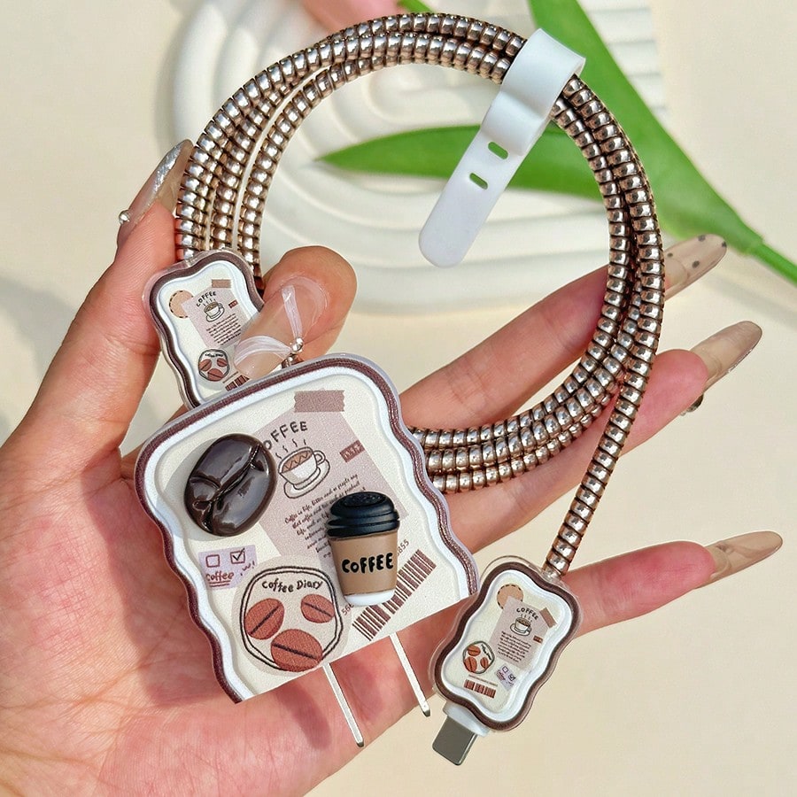 5pcs Coffee Series Cartoon Charger Protector Case, 1.5m Data Cable Anti-Bending Wrap Cord, Compatible With Apple 16/17 Pro 20W Charger Protector, Great Gift
