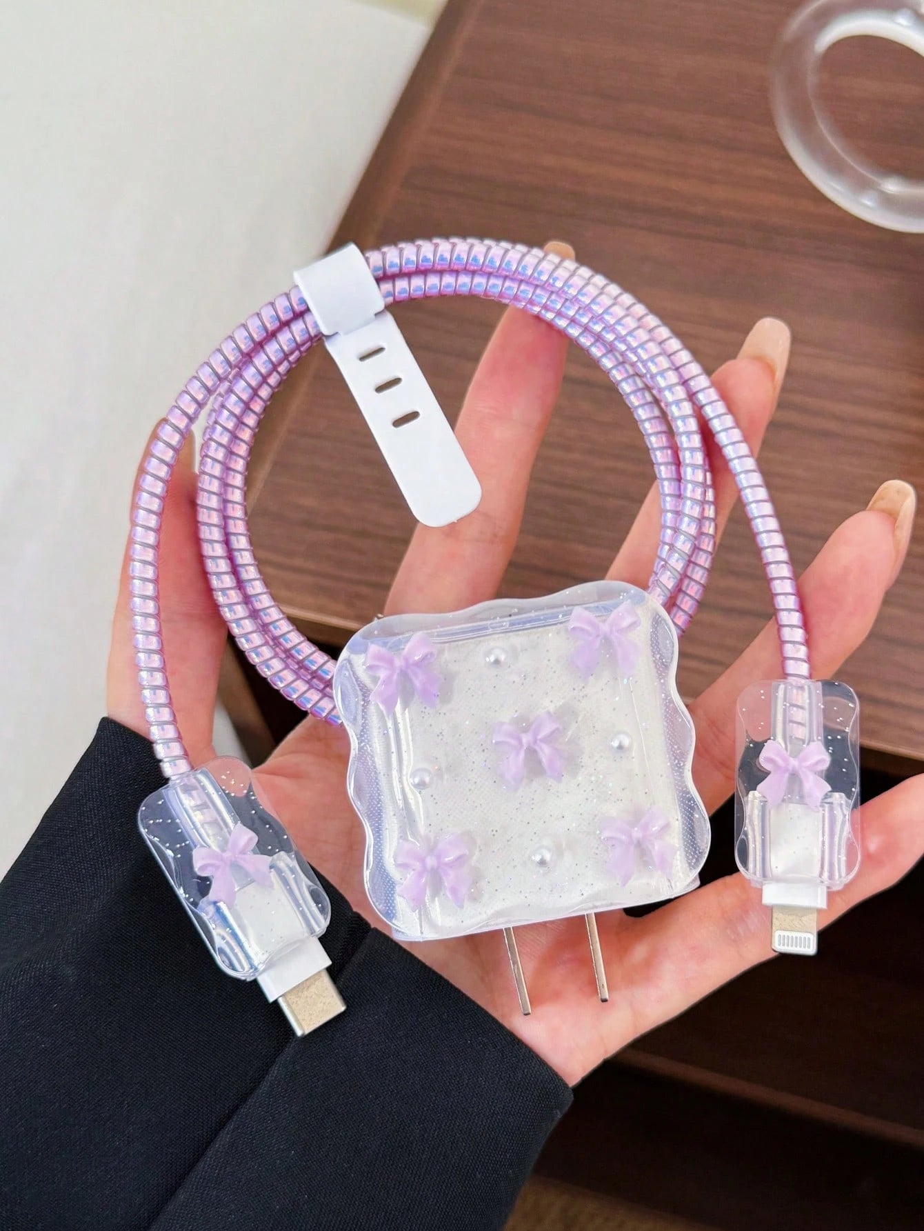 5pcs Purple Bow & White Pearl Design Charging Accessory Set (20W/18W), Includes Charging Cable Protector, Charger Head Cover, Compatible Charging Cable Protector, Charger Accessories, Phone Accessorie