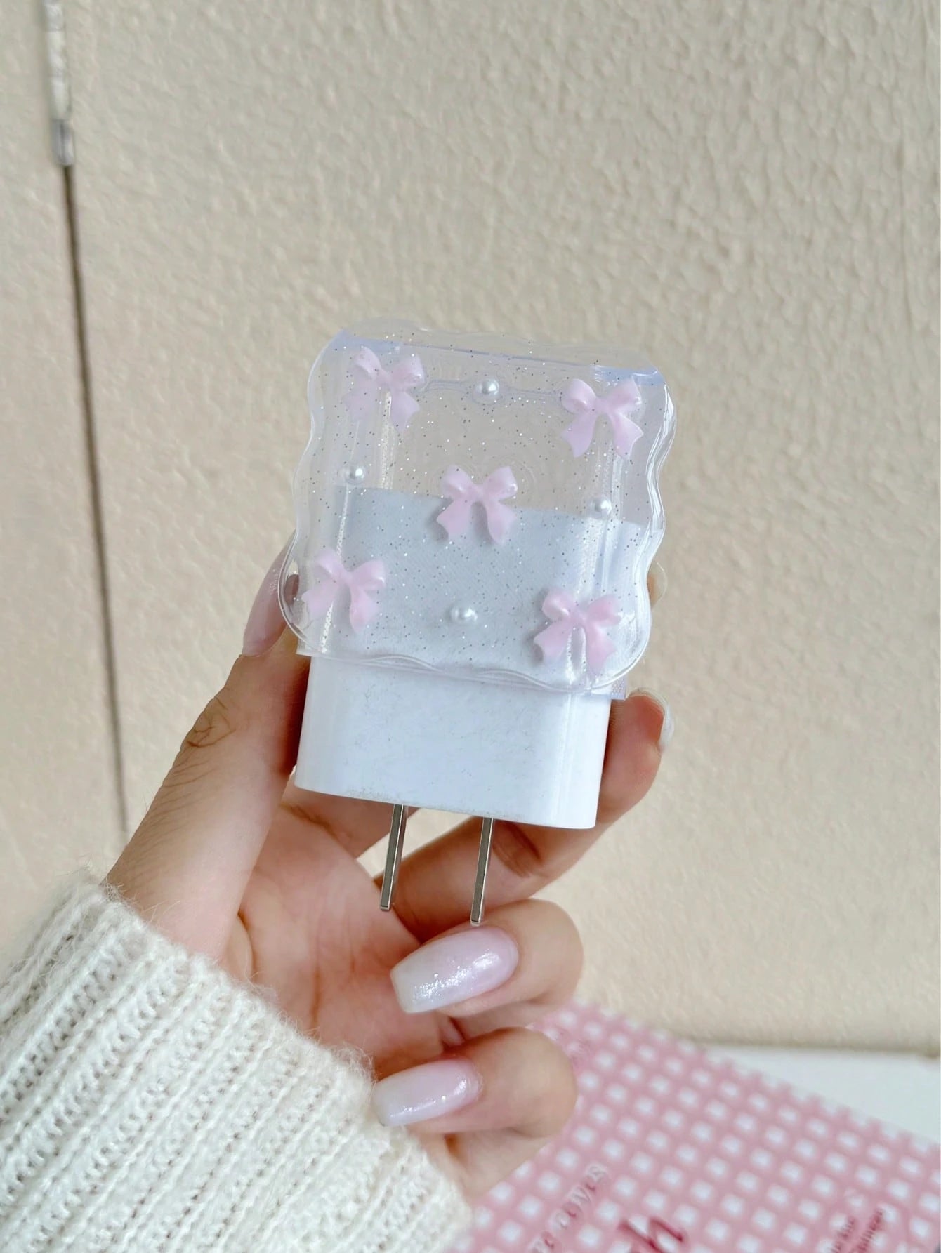 5pcs Purple Bow & White Pearl Design Charging Accessory Set (20W/18W), Includes Charging Cable Protector, Charger Head Cover, Compatible Charging Cable Protector, Charger Accessories, Phone Accessorie