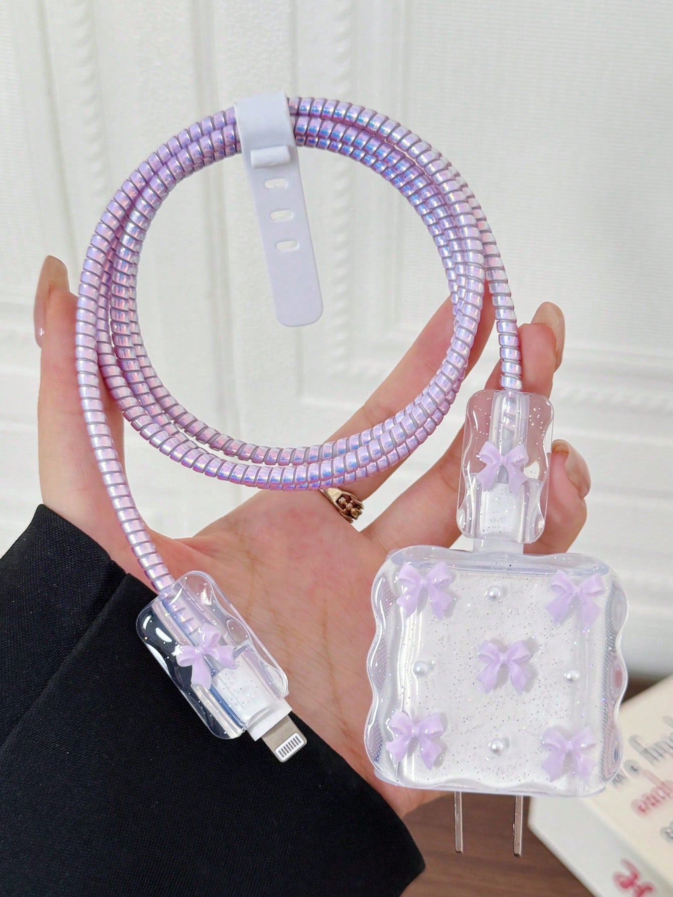 5pcs Purple Bow & White Pearl Design Charging Accessory Set (20W/18W), Includes Charging Cable Protector, Charger Head Cover, Compatible Charging Cable Protector, Charger Accessories, Phone Accessorie