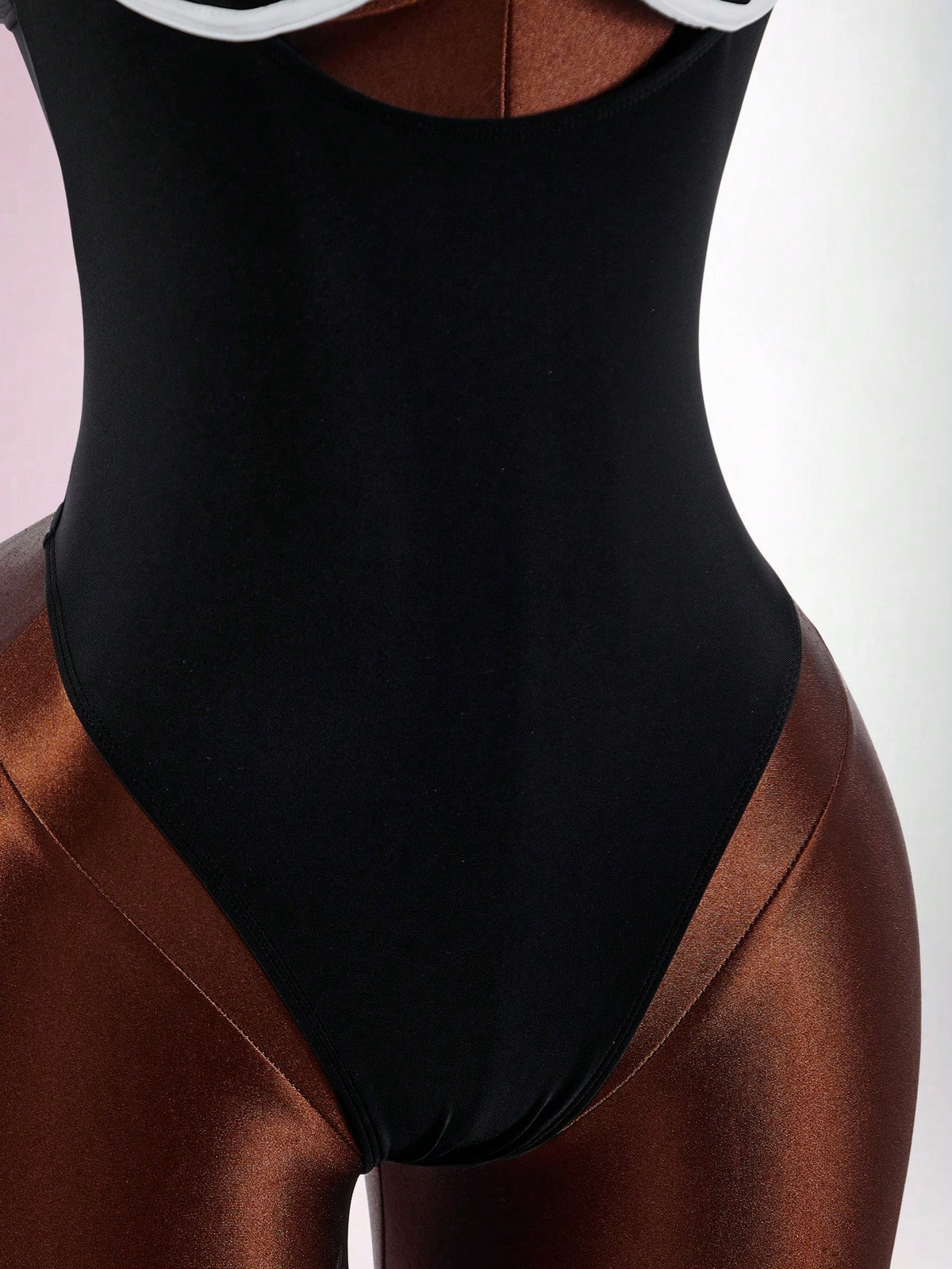 Amplova Women's Contrast Color One-Piece Swimsuit, Sexy And Fashionable Beachwear Summer Vacation