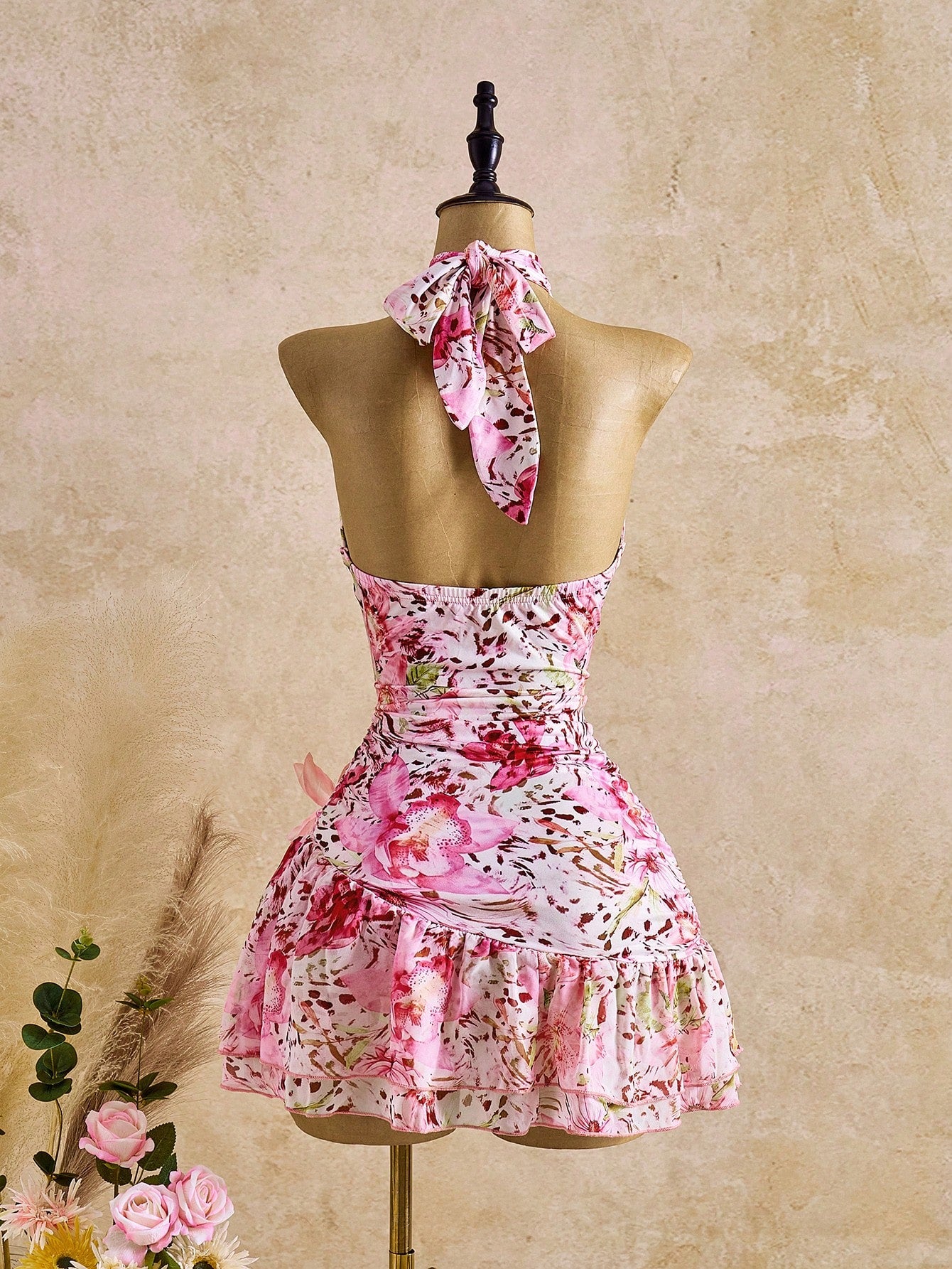 Bellisia Women's Fashionable Elegant Sexy Sleeveless Printed Halter Mini Dress