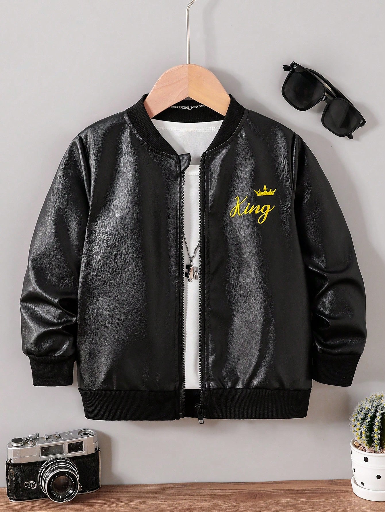 Boys' New Energetic Black PU Leather Long Sleeve Zipper Jacket, Fashionable Embroidered Pattern, Comfortable Fabric, Stylish Fit, Autumn/Winter New Arrival, Suitable For Multiple Seasons And Occasions