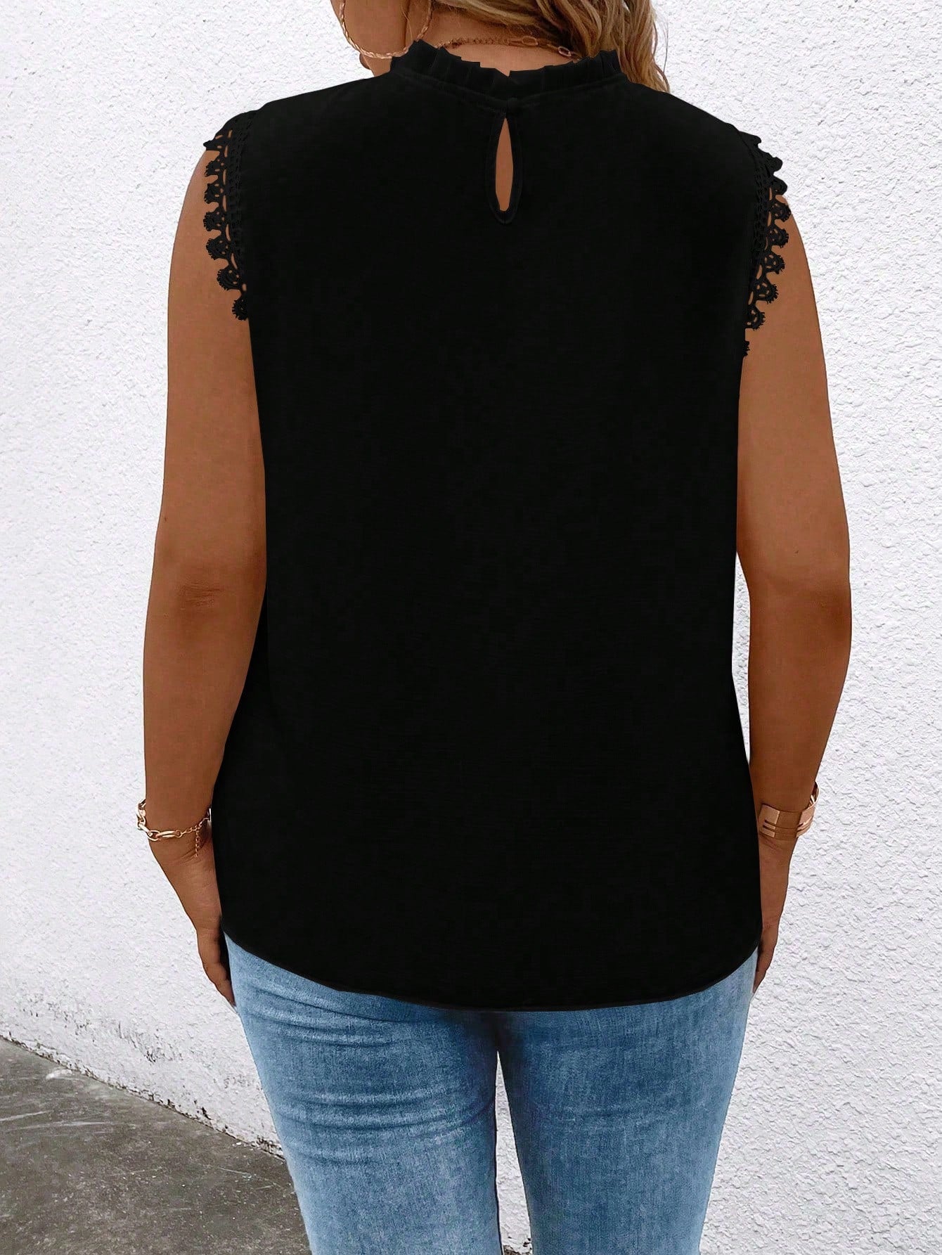 Clasi Plus Size Women's Simple Solid Color Sleeveless Daily Blouse