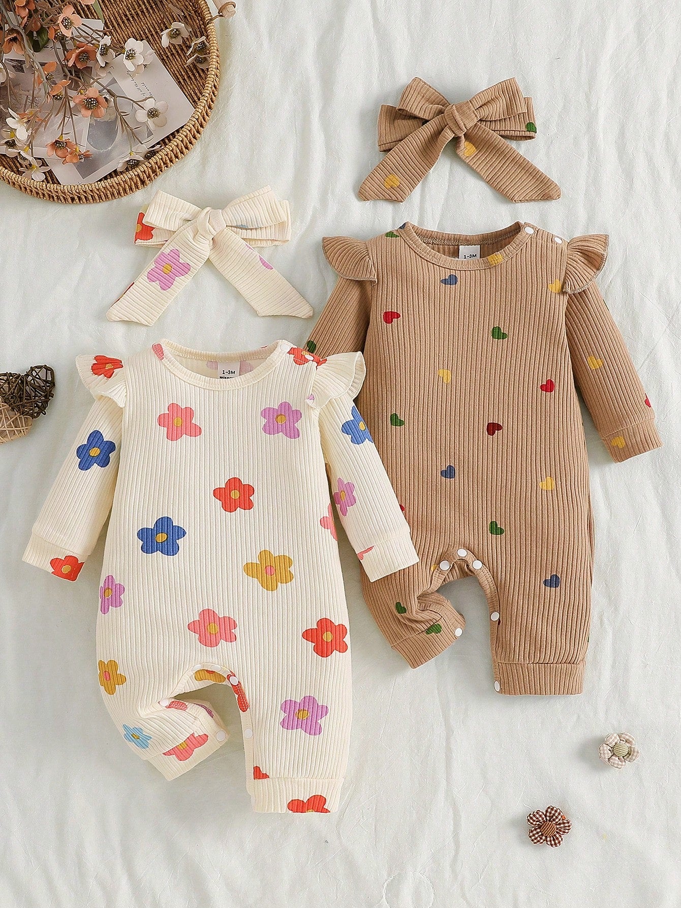 Colorful Cartoon Print Newborn Baby Romper, Heart & Flower All-Over Print, Casual Cute Knitted Comfortable