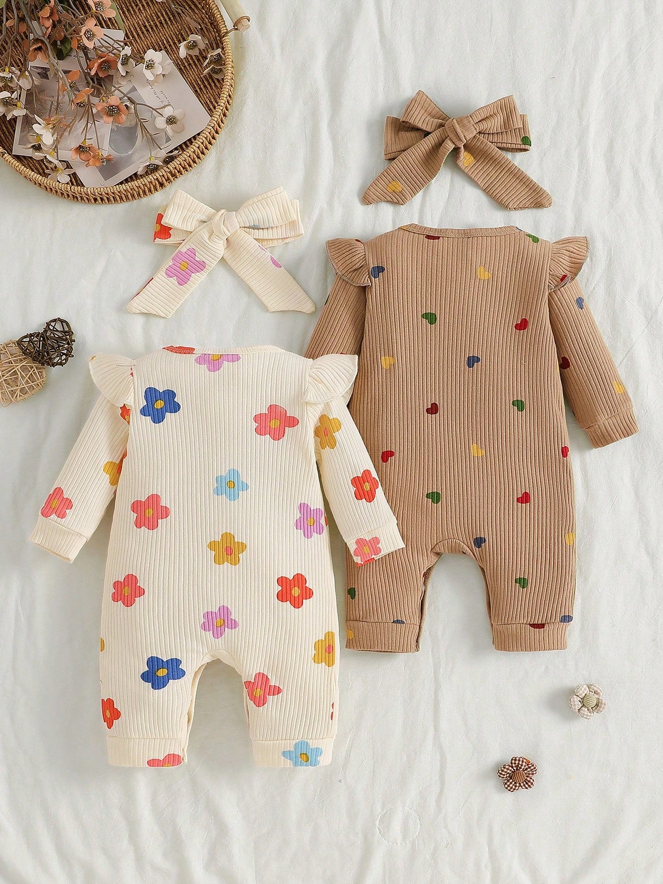Colorful Cartoon Print Newborn Baby Romper, Heart & Flower All-Over Print, Casual Cute Knitted Comfortable