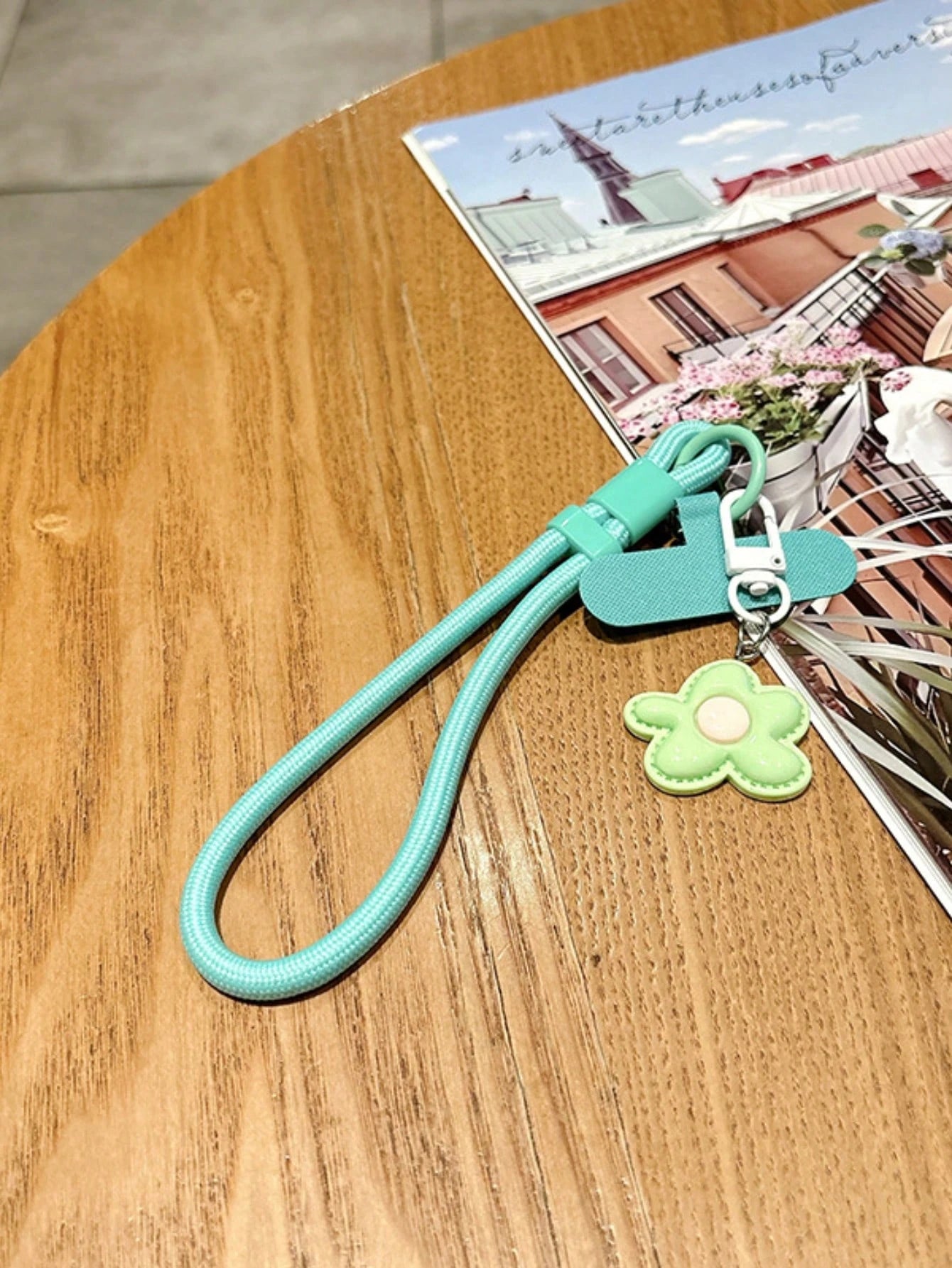 Colorful Flower Charm Wrist Phone Lanyard, Braided Anti-Lost Hand Strap With Universal Phone Tab, Cute Pastel Phone Wristlet Keychain Accessories