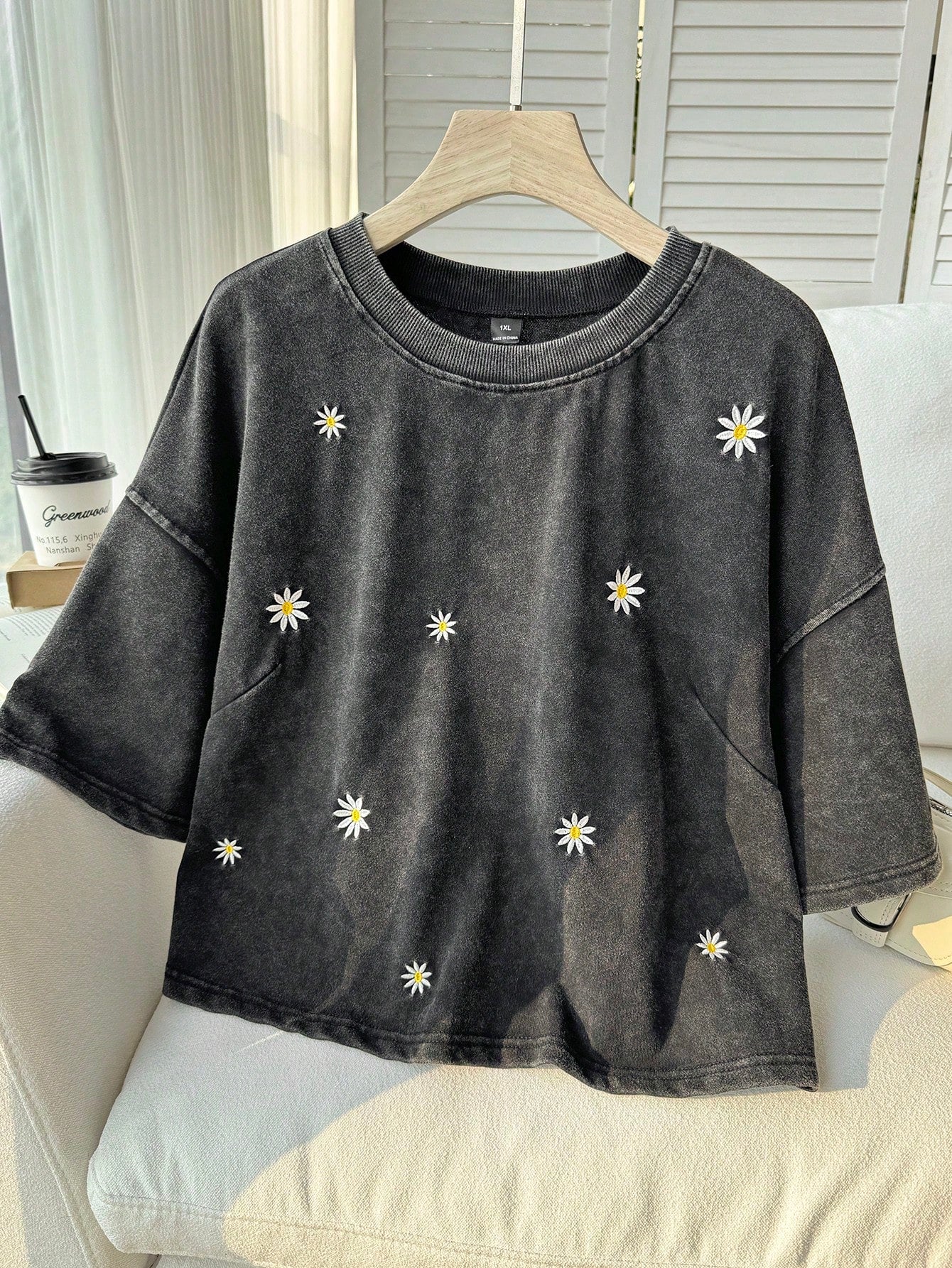 Comfortcana Women's Plus Size Short Sleeve Cotton T-Shirt, Dark Green, Summer, Smart Casual 90s, Everyday Washed Snowflake Embroidered Daisy Vacation