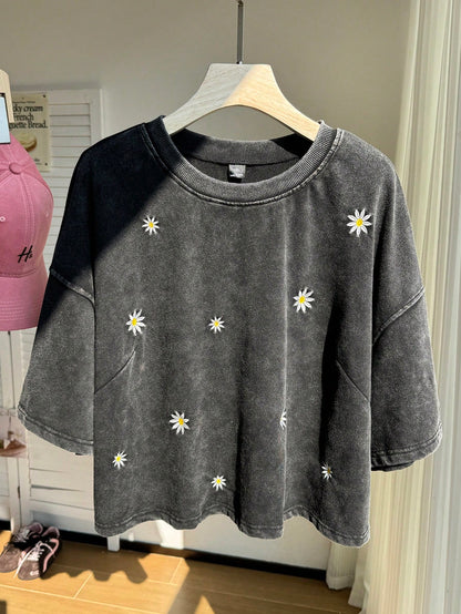 Comfortcana Women's Plus Size Short Sleeve Cotton T-Shirt, Dark Green, Summer, Smart Casual 90s, Everyday Washed Snowflake Embroidered Daisy Vacation