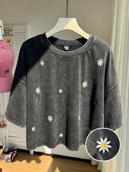 Comfortcana Women's Plus Size Short Sleeve Cotton T-Shirt, Dark Green, Summer, Smart Casual 90s, Everyday Washed Snowflake Embroidered Daisy Vacation