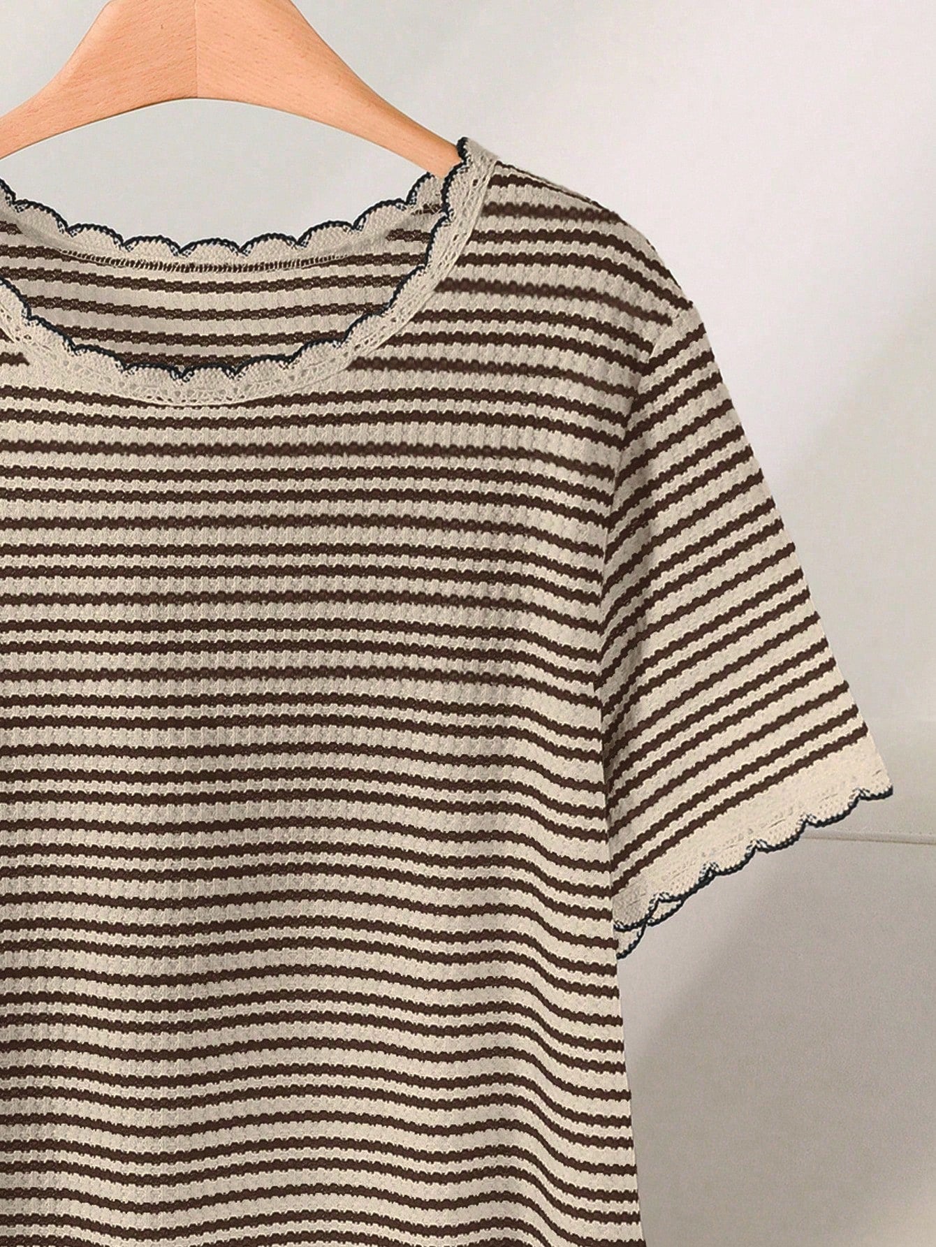 CosyJoli Plus Size Women Summer Casual Striped Loose Fit Round Neck T-Shirt,Slightly Sheer Spring