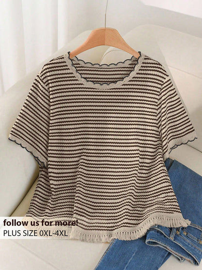 CosyJoli Plus Size Women Summer Casual Striped Loose Fit Round Neck T-Shirt,Slightly Sheer Spring