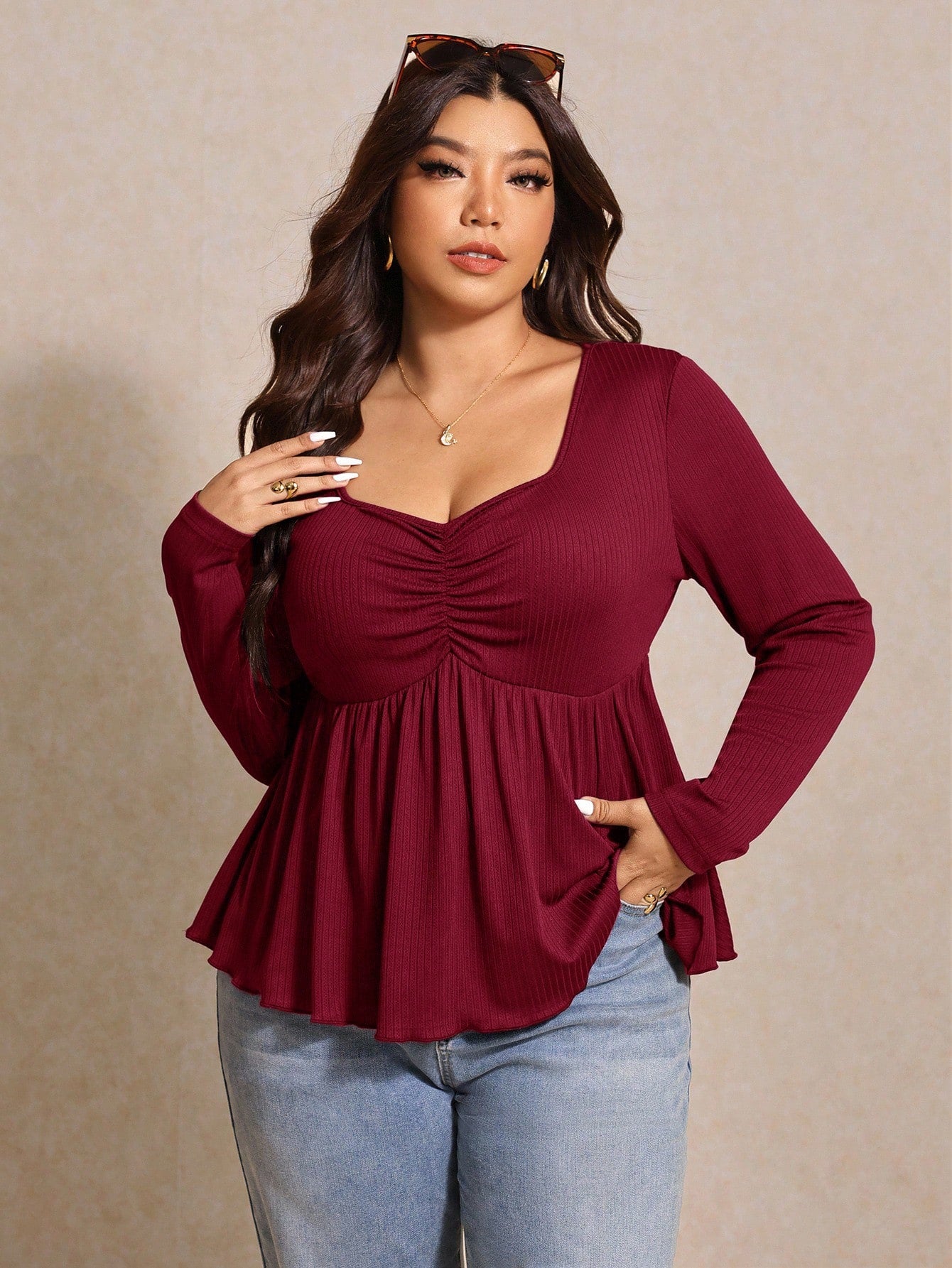 Elaquor Plus Size Women's Solid Color Sweetheart Neck Long Sleeve Ruched Casual T-Shirt Burgundy Spring Fall