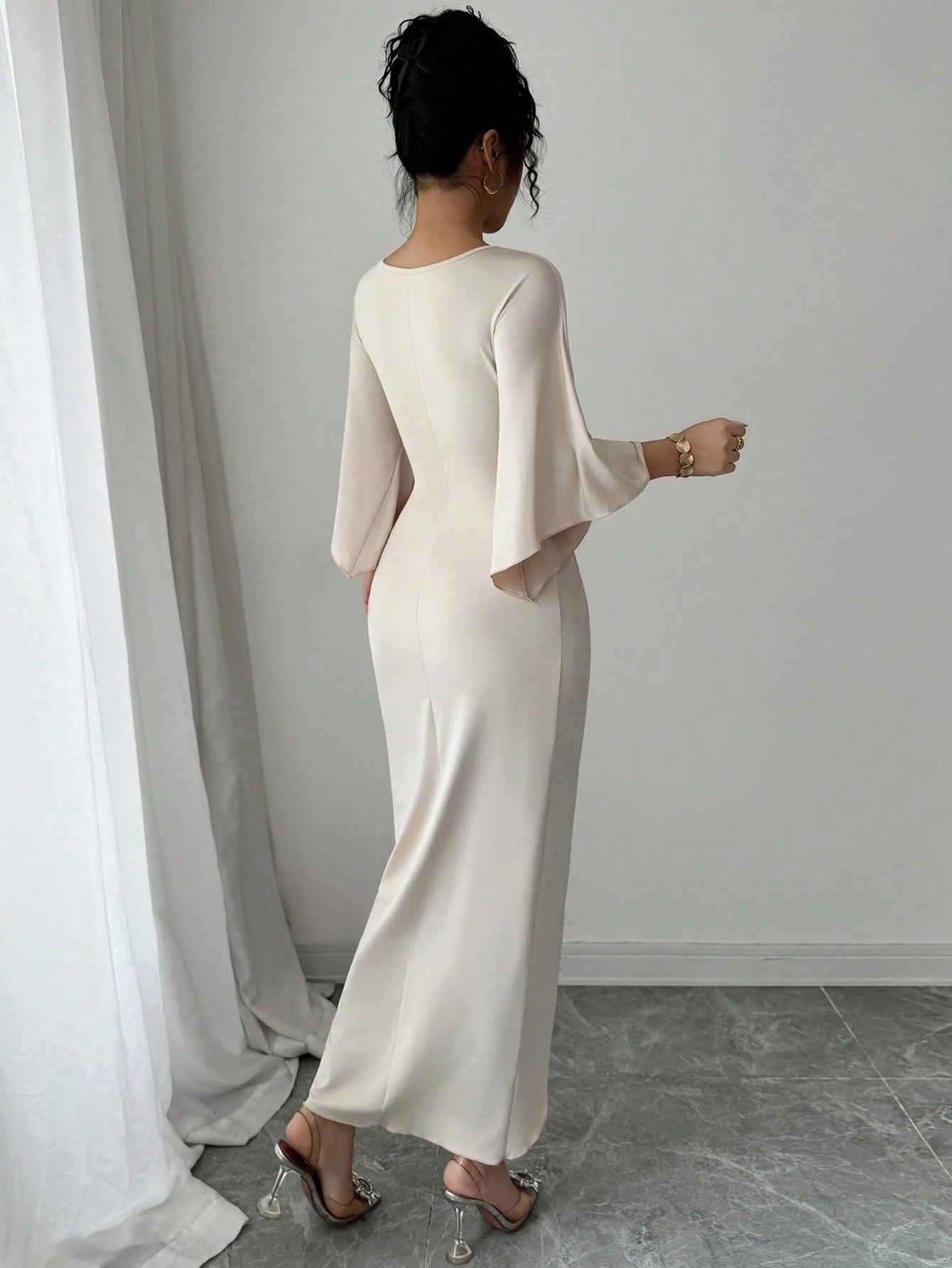 Elenzga Elegant Knitted High Elasticity Batwing Sleeve V-Neck Twist Design Women's Mid-Length Dress