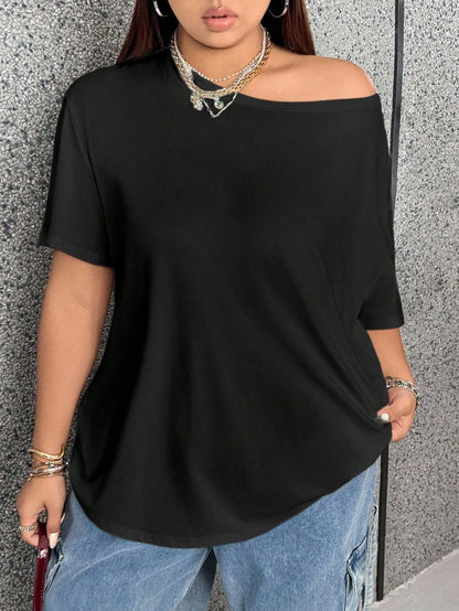 EMERY ROSE 2pcs/Set Oblique Shoulder Loose T-Shirt,Asymmetric Shoulder Off-Shoulder T-Shirt, Plus Size Women's Top