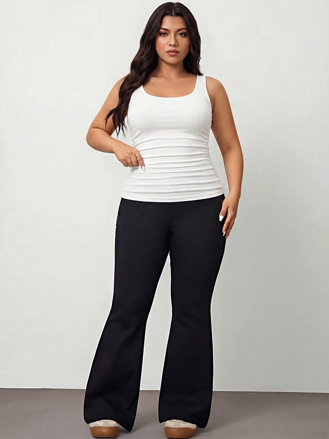 Enliva 2pcs Plus Size Women Vacation Casual Black & White Ruched Waist Tight Fitting Tank Tops, Suitable For Daily Wear, Versatile, Y2K Style Curvy Tops Tight Tank Tops Fitted Tops, For Apple And Roun