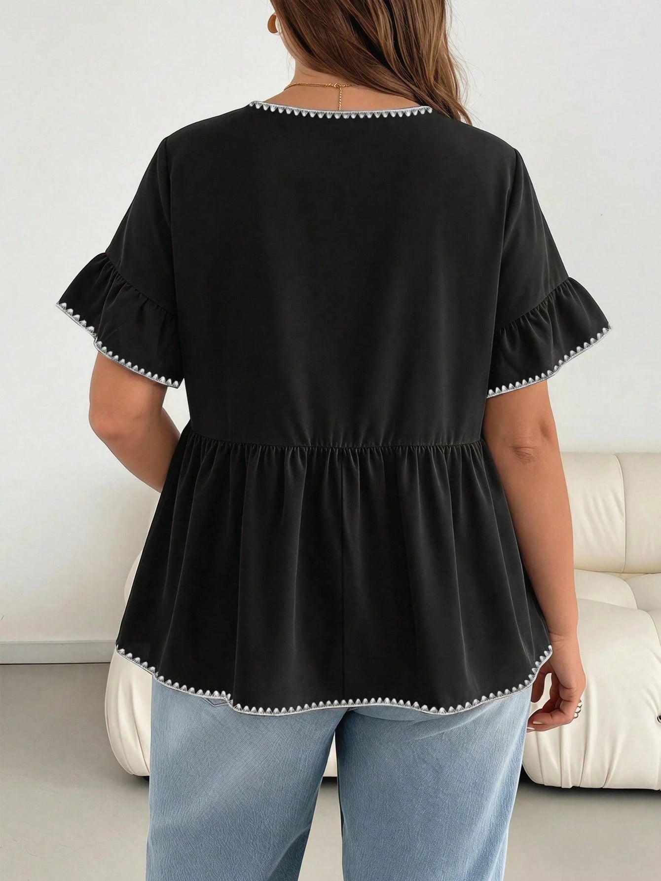 Essnce Plus Size Women Shell Flower Decor Round Neck Ruffle Trim Short Sleeve Blouse, Summer Office Black And White Smart Casual