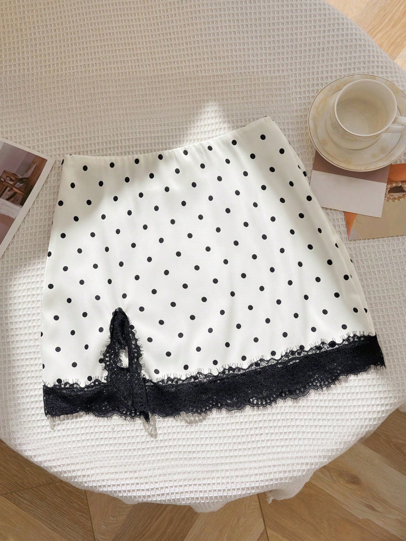Flirla French Classic Elegant Autumn/Winter New Polka Dot Design Hem Splice Sexy Lace Decor Valentine's Day Chic Party Series Women Skirt