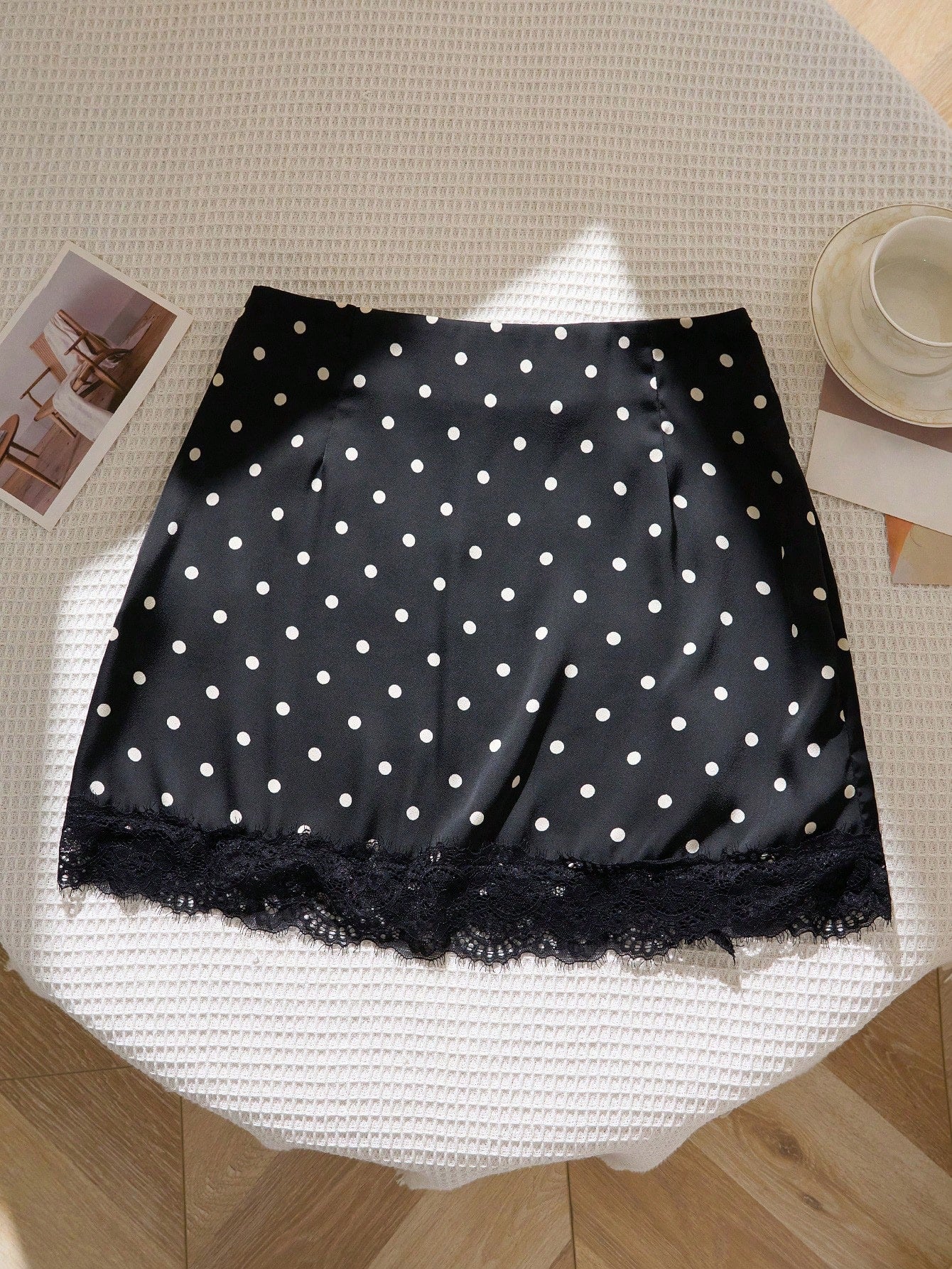 Flirla French Classic Elegant Autumn/Winter New Polka Dot Design Hem Splice Sexy Lace Decor Valentine's Day Chic Party Series Women Skirt