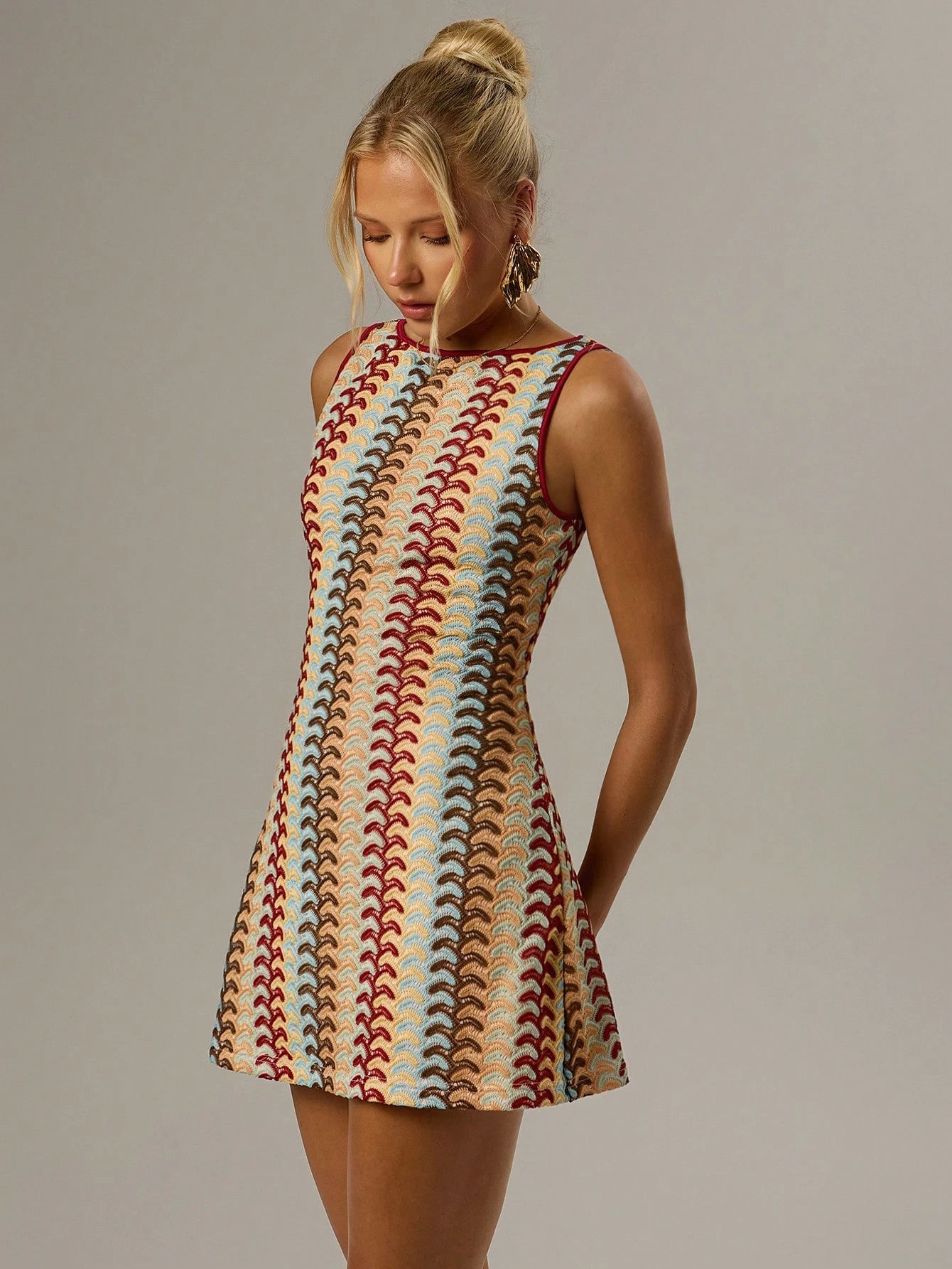 Forever 21 Women's All Over Graphic Print Round Neck Casual 1960s Vintage 70s Elegant Tank Dress Brunch Beige Summer
