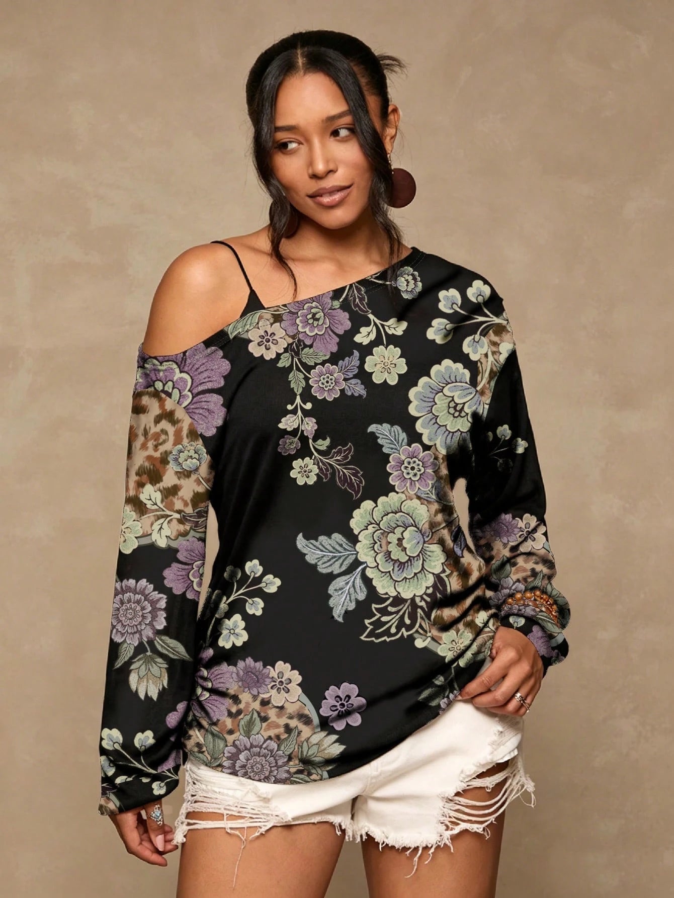 Freevana Plus Size Women's Casual Minimalist Floral Print T-Shirt Suitable For All Seasons Sexy One-Shoulder Design With Vintage Print Vacation Outfits Women