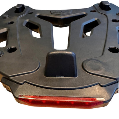 GIVI M3X PLATE + SCREW SET w/ LIGHT