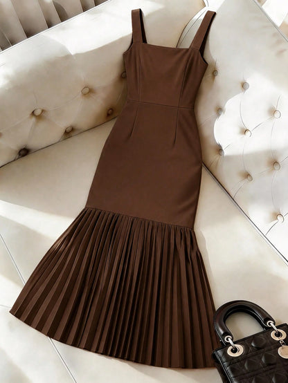 GlowEve Women's Fashion New Square Neck Sleeveless Camisole Waist Shaping Sexy Fitted Pearl Button Decor Pleated Hem Dress, Women's Bodycon Dress, Summer Women's Dress, Women's Elegant Formal Dress, W