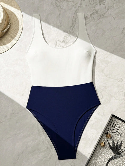 Holidaya Spring/Summer Fashion One-Piece High-End Elegant Beach & Hot Spring Swimsuit