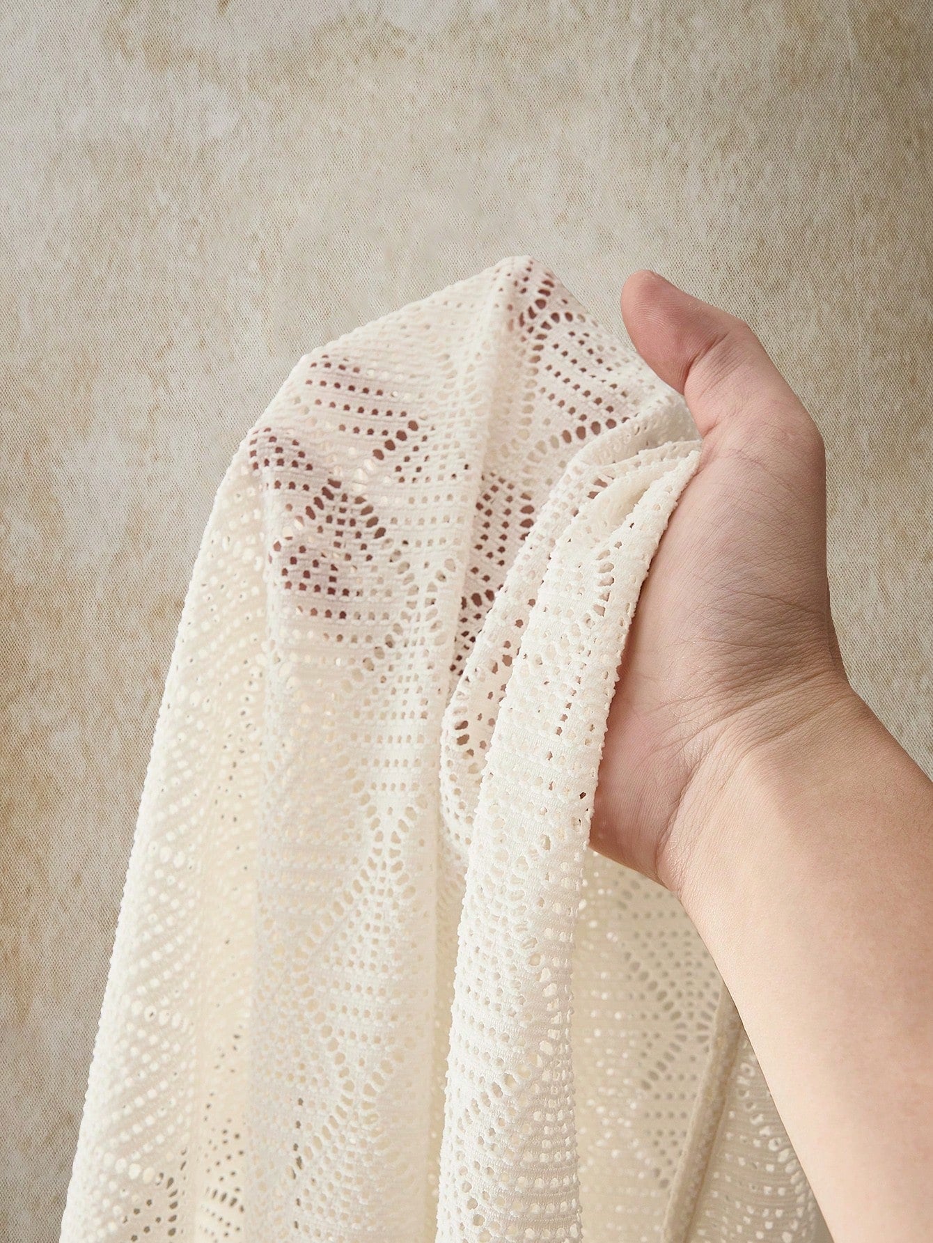 ICON Women's Plus Size White Summer Boho Bohemian Beach Vacation Holiday Knit Textured Fabric Off-Shoulder Shawl Top Retro Y2K Loose Casual Urban Modern