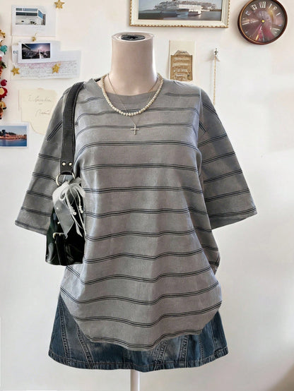 Lalippa Plus Size Women Striped Round Neck Drop Shoulder Loose T-Shirt