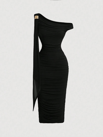 MOD Women's Black Gold Asymmetric Neck Ruched Slim Fit Elegant Sexy Mid-Length Bodycon Dress Seductive Summer Party Night Festive Formal Gown
