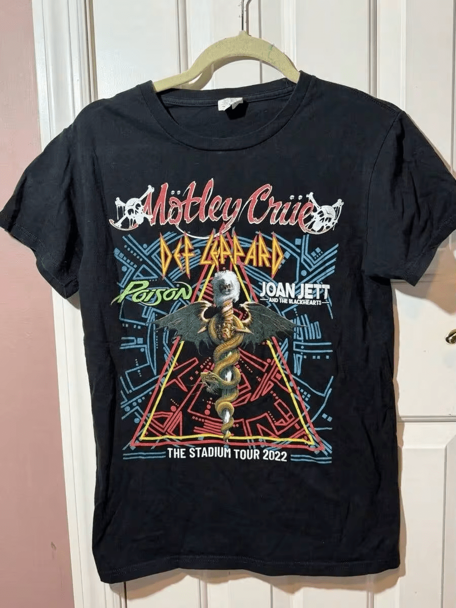 Motley Crue Poison Joan Jett Shirt Mens Small 2022 Stadium Tour| Relaxed Fit| Plus Size