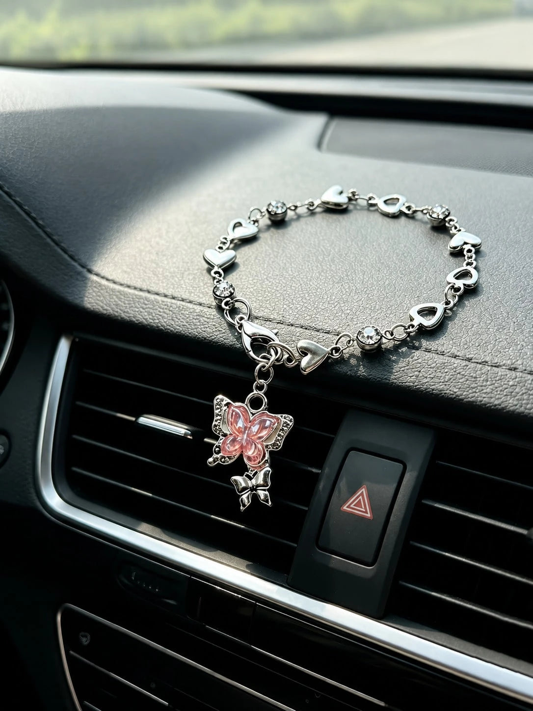 Pink Butterfly Rhinestone Car Hanging Ornament, Fashionable Exquisite Elegant Car Steering Wheel Decoration, Elegant Crystal Pendant Suitable For Rearview Mirror/Steering Wheel/Bag/Keychain, Gift For