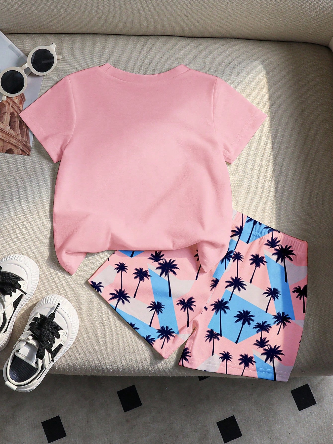 Playful Pals 1 Set Toddler Boys' 2-Piece Pink Summer Cute Outfit,Coconut Tree & Letter Print Knit T-Shirt And Matching Shorts For Beach,Vacation,Holiday Outdoor