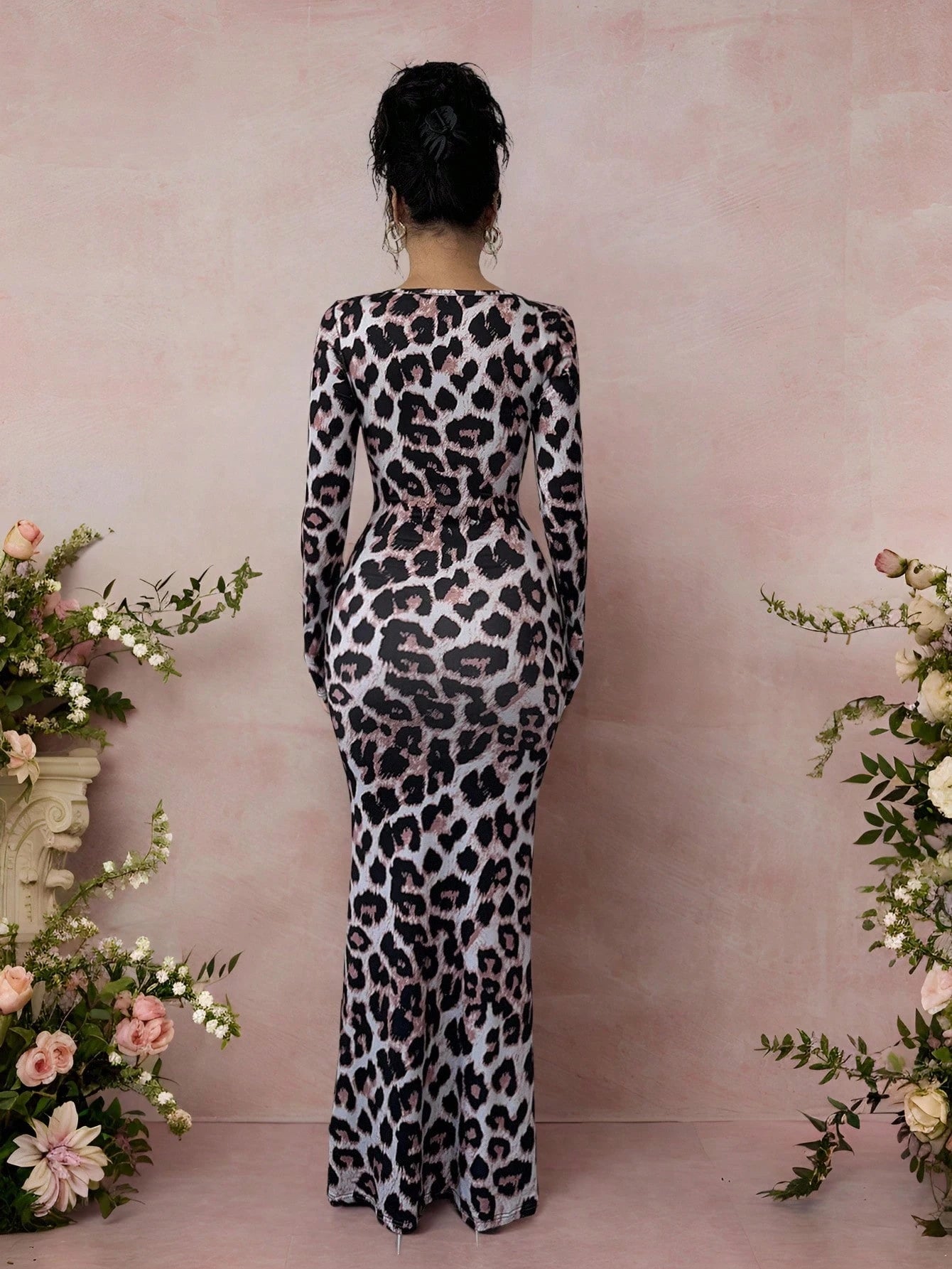 Raffinéa Women's Ruched Leopard Print Long Sleeve Bodycon Dress, Commuter Fashion For Autumn/Winter Leopard Dress