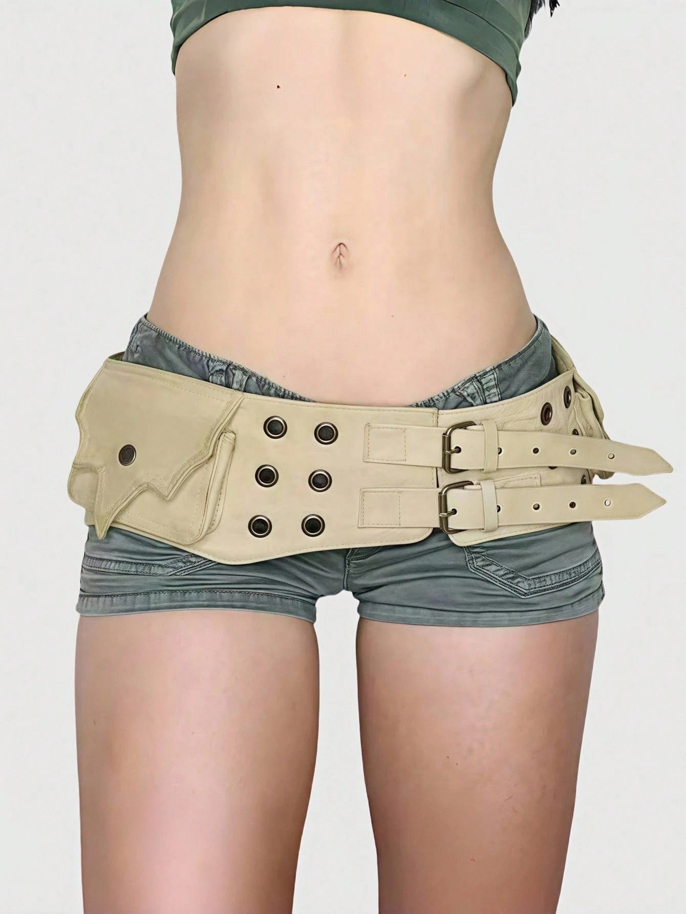 ROMWE Grunge Punk Y2K Punk Style Black Metal Rivet Grommet Multi-Pocket Adjustable Metal Buckle Women Waist Bag