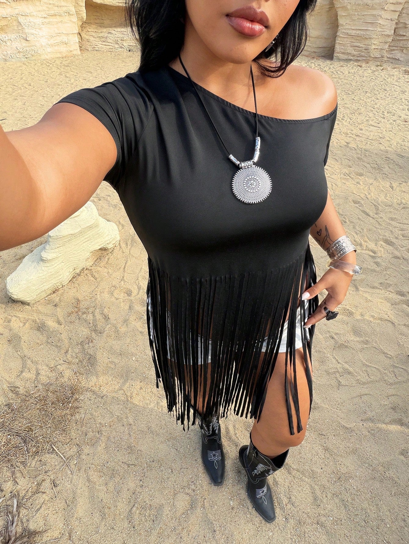 Rustia Plus Size Women Casual Vacation Short Sleeve Tassel T-Shirt