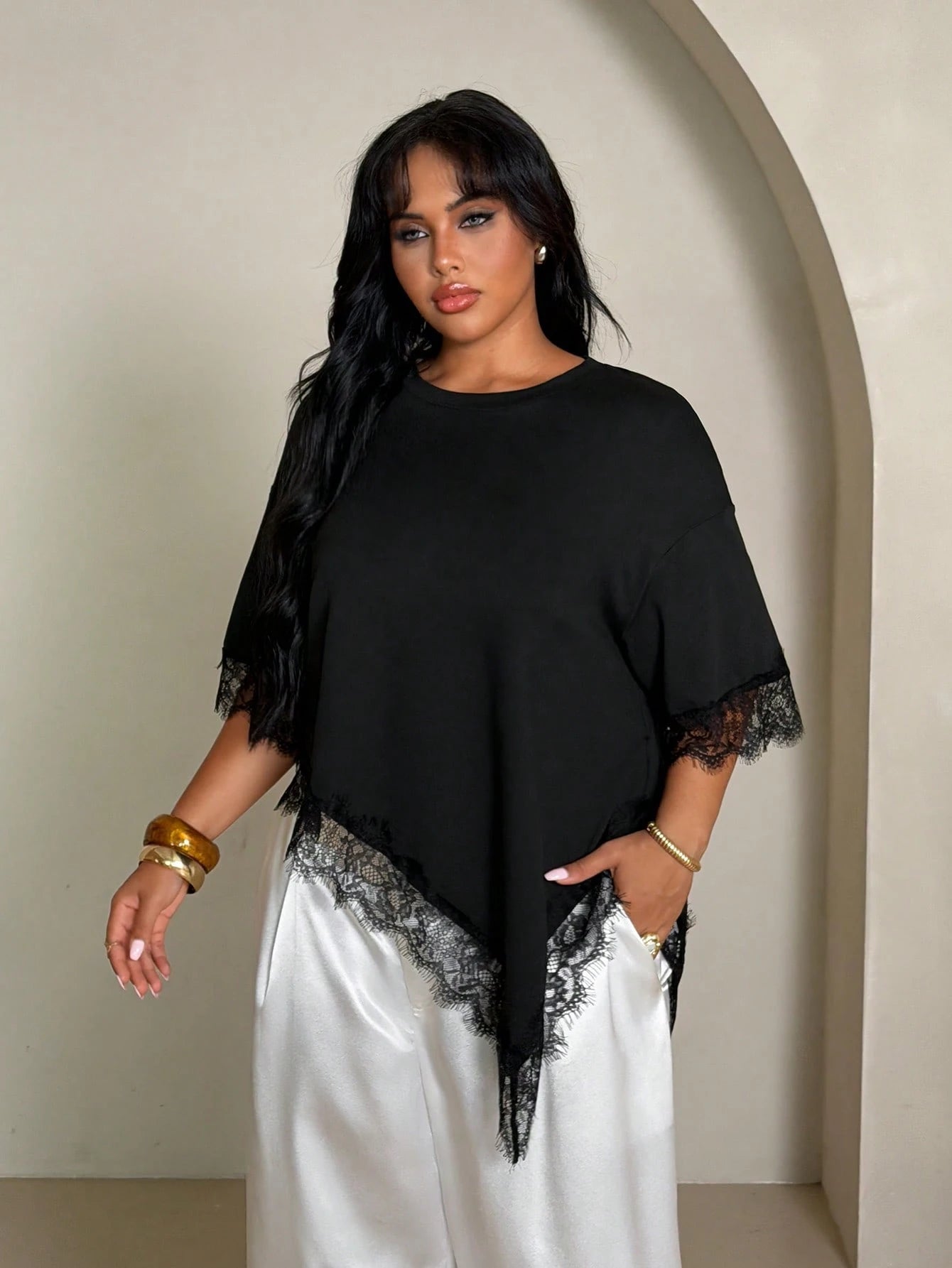 Rustia Plus Size Women Solid Color Lace Patchwork Casual T-Shirt