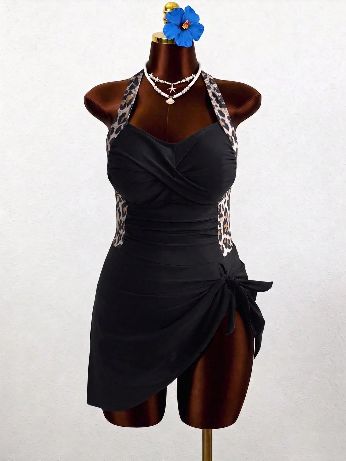 Slaydiva 2026 New Plus Size Women's Black Leopard Print Halter Neck Ruched Tie Dress Style One-Piece Swimsuit, Beach Vacation, Summer Holiday, Party Wear, Elegant Women's Beach Swimwear, Women's Vacat