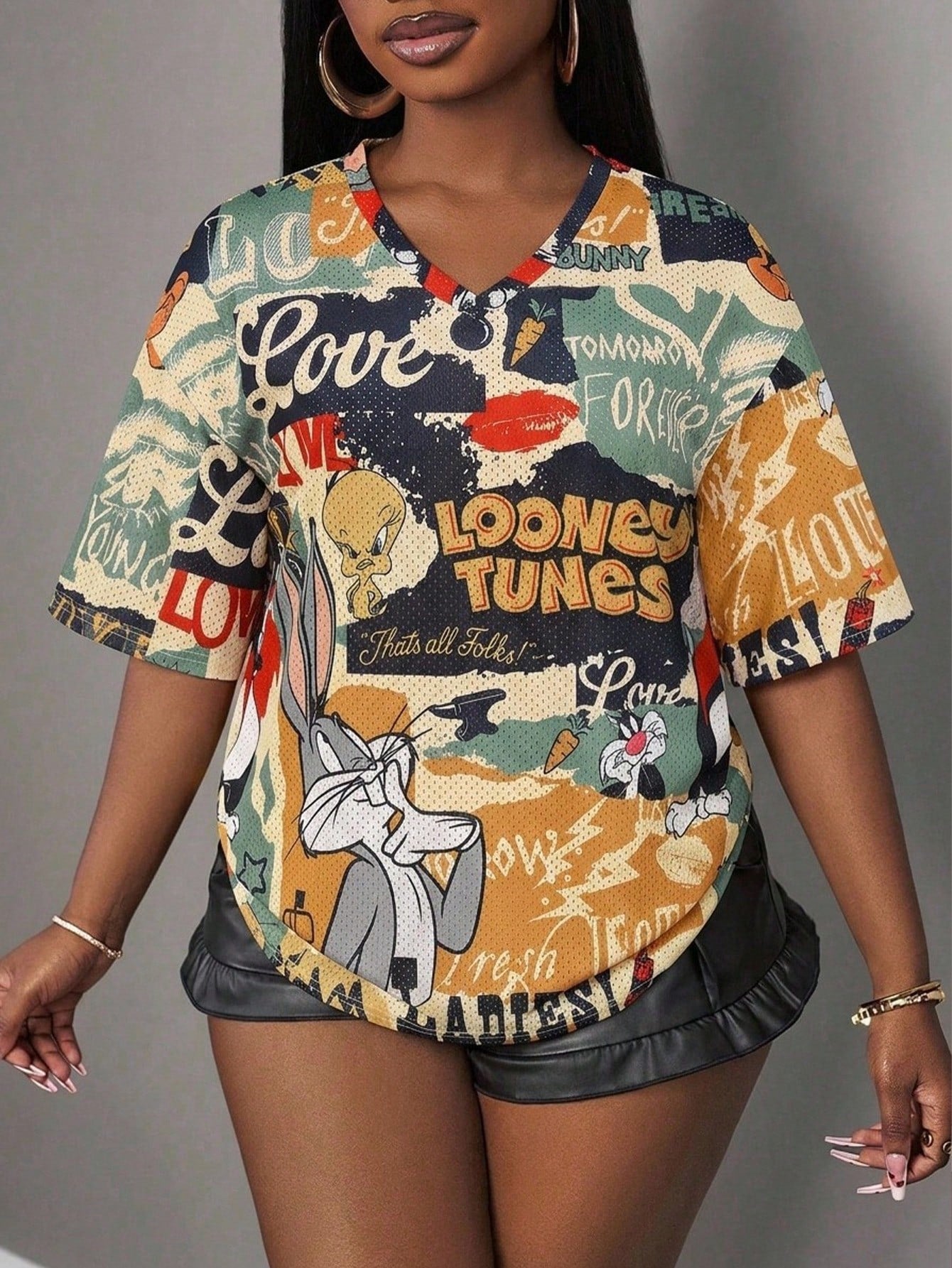 Slaydiva LOONEY TUNES X 2026 Plus Size Women's Casual Streetwear Retro Cartoon Graphic V-Neck Mesh Fabric Short Sleeve T-Shirt, Sports Tennis Style, Summer